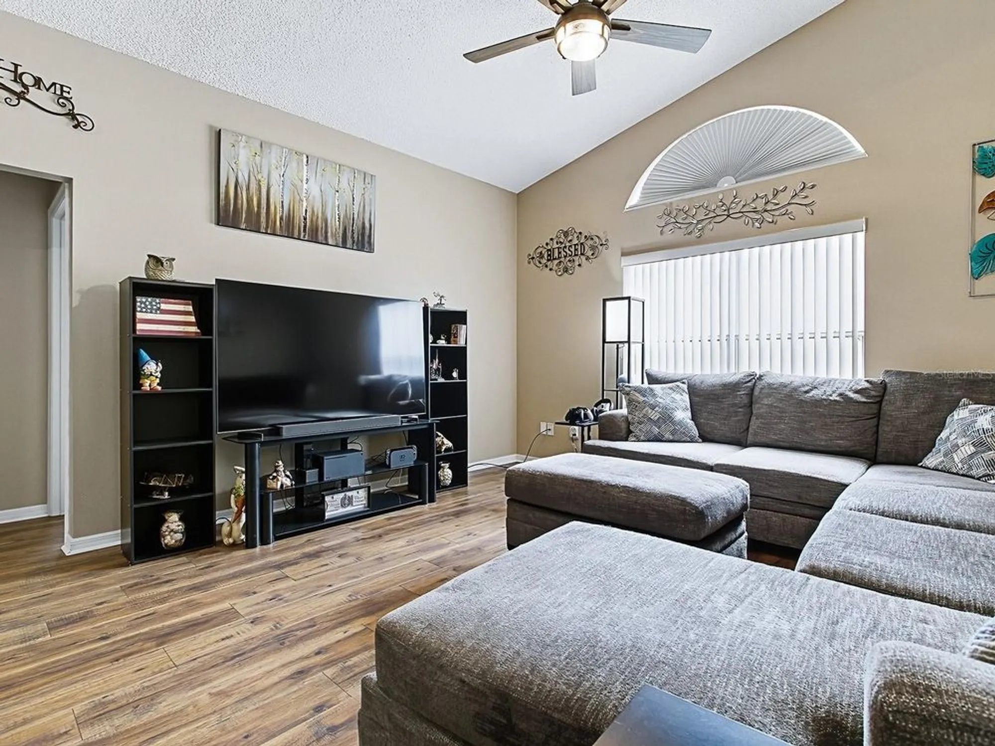 Property Slideshow image 19 of 65 | 4949 sawgrass lake cir, Leesburg, FL, 34748