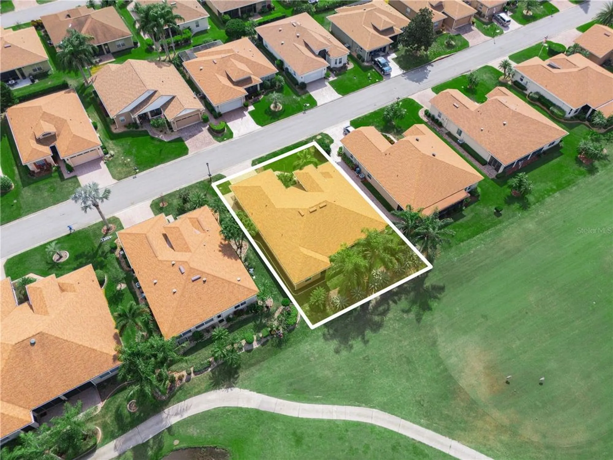 Property Slideshow image 32 of 71 | 3064 dunmore dr, Lake Wales, FL, 33859