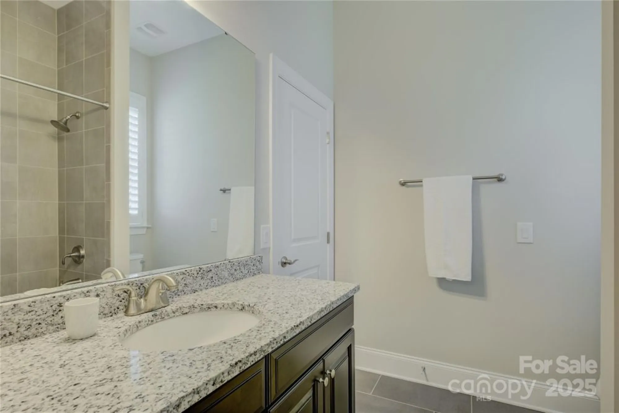 Property Slideshow image 29 of 48 | 16010 vale ridge dr, Charlotte, NC, 28278