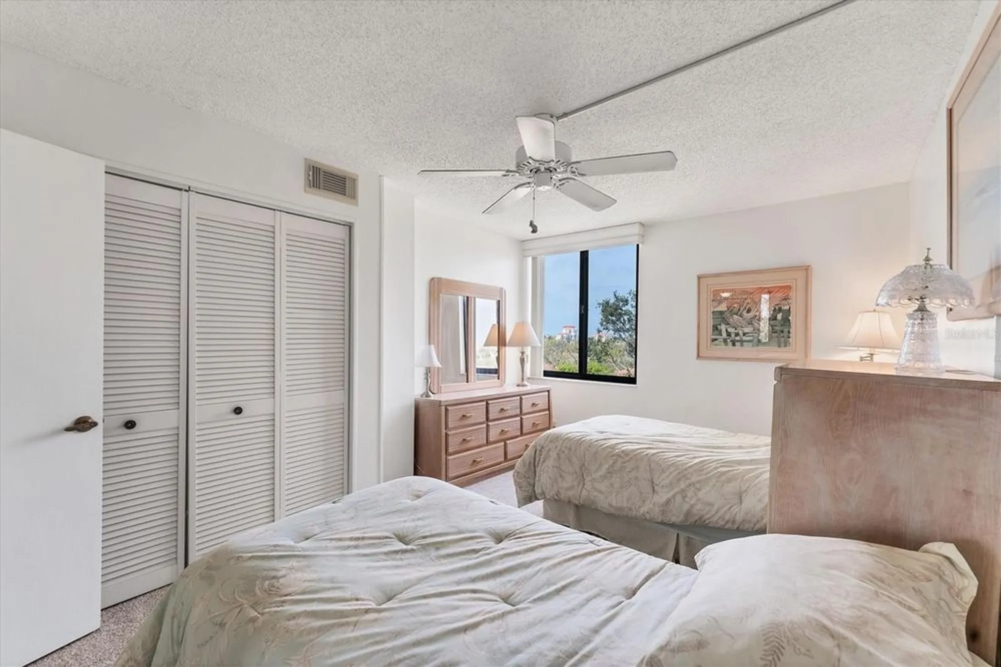 Property Slideshow image 17 of 31 | 6158 palma del mar blvd s apt 504, St Petersburg, FL, 33715