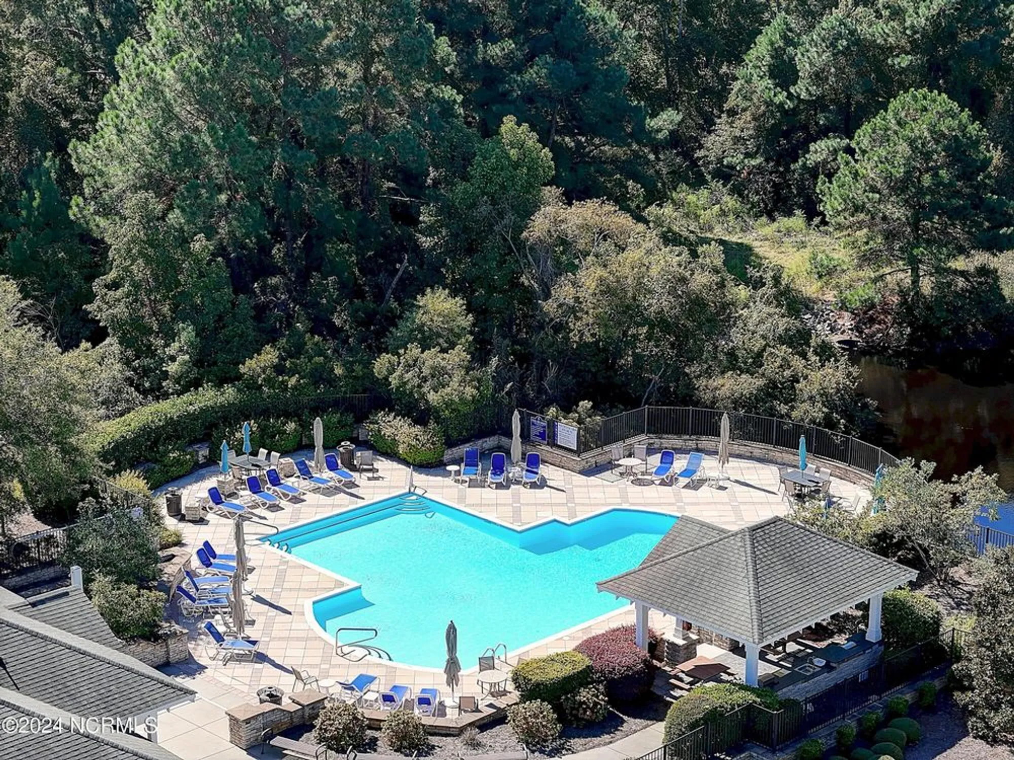 Property Slideshow image 37 of 61 | 2537 st james dr apt 303, Southport, NC, 28461