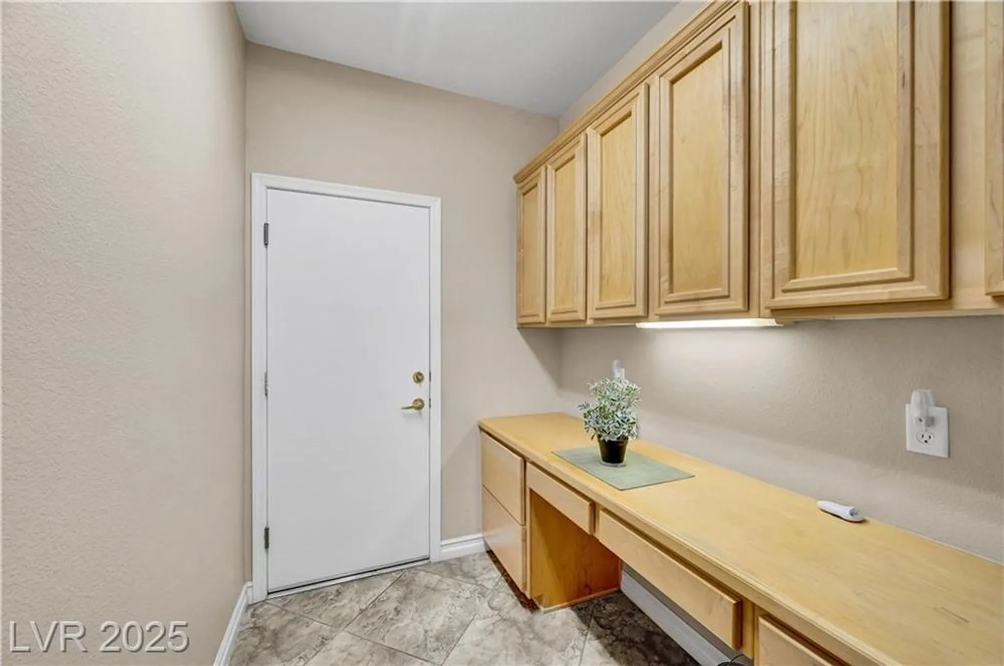 Property Slideshow image 45 of 65 | 2544 leighton ave, Henderson, NV, 89052