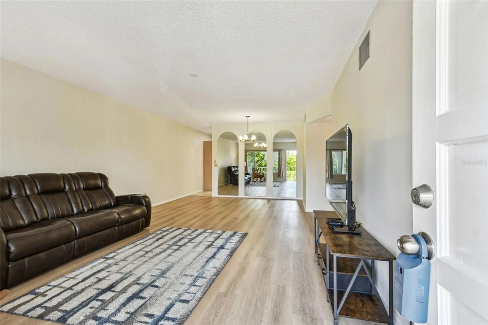 Property Slideshow image 8 of 52 | 2430 florentine way 46, Clearwater, FL, 33763