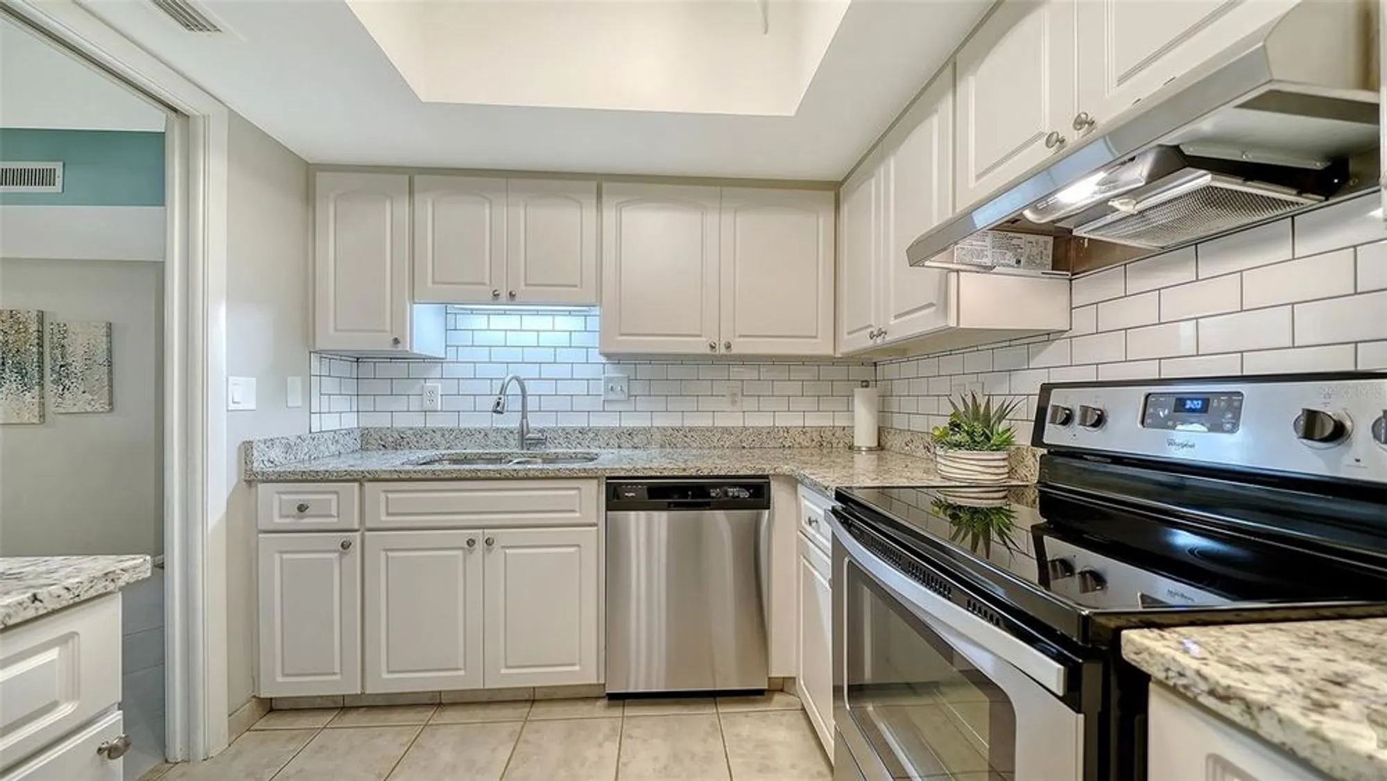 Property Slideshow image 30 of 71 | 199 whispering sands dr apt 201, Sarasota, FL, 34242