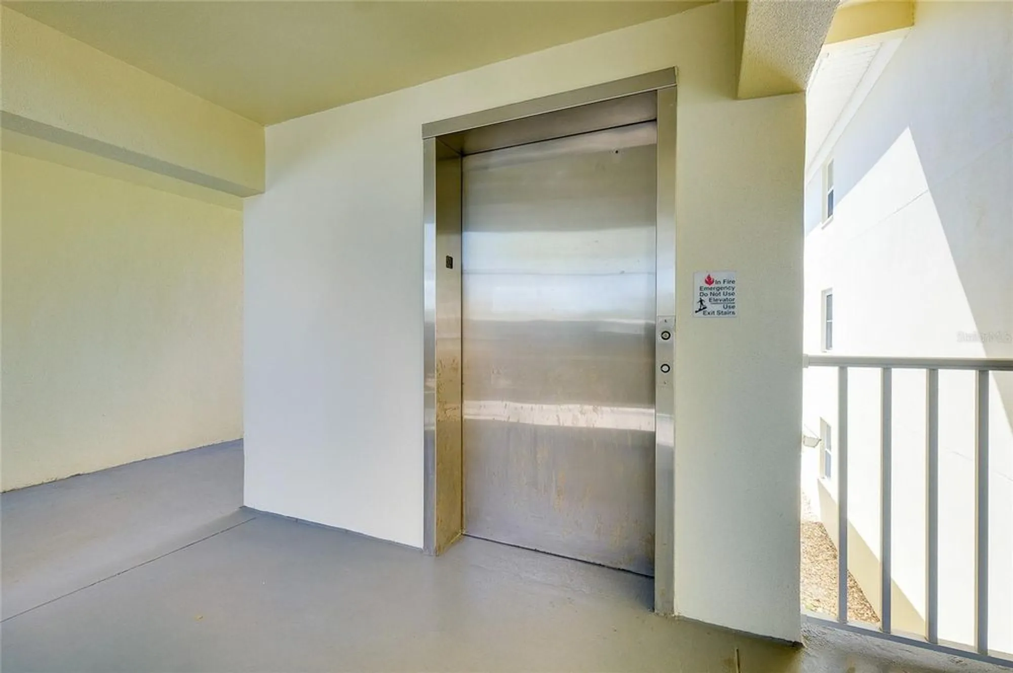 Property Slideshow image 50 of 68 | 433 cerromar ln 430, Venice, FL, 34293