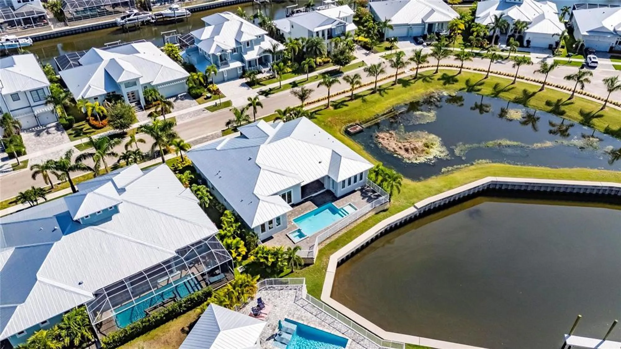 Property Slideshow image 79 of 91 | 614 pinckney dr, Apollo Beach, FL, 33572