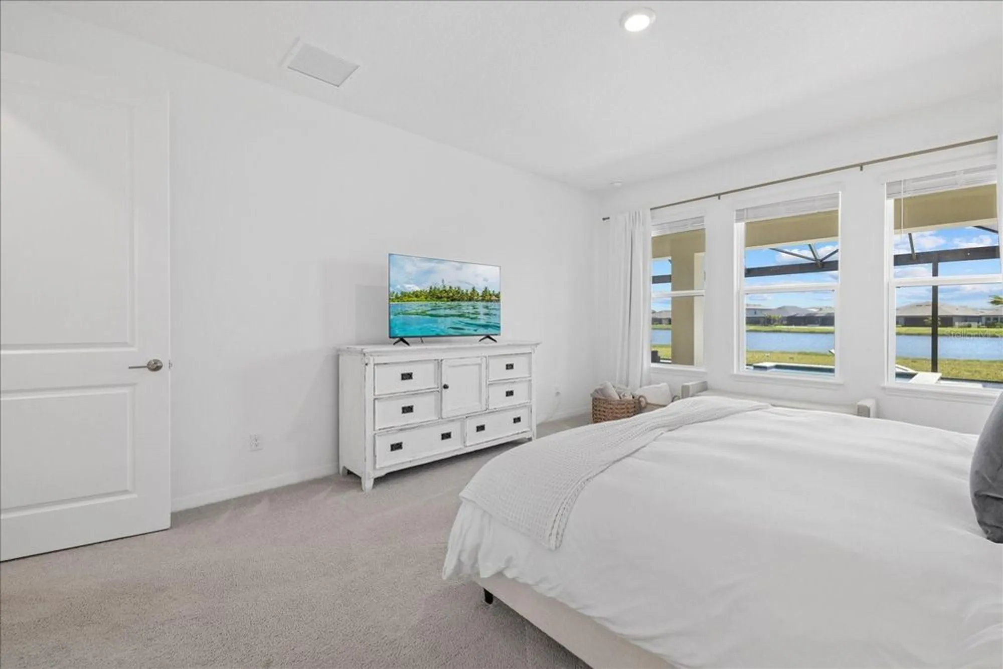 Property Slideshow image 20 of 52 | 4423 pond brook ct, Bradenton, FL, 34211