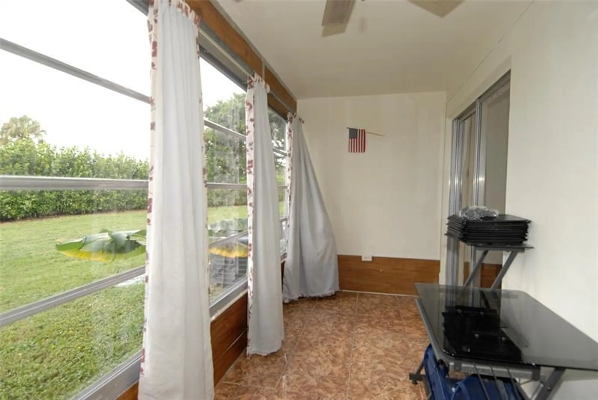 Property Slideshow image 10 of 21 | 7855 nw 5th ct apt 104, Margate, FL, 33063