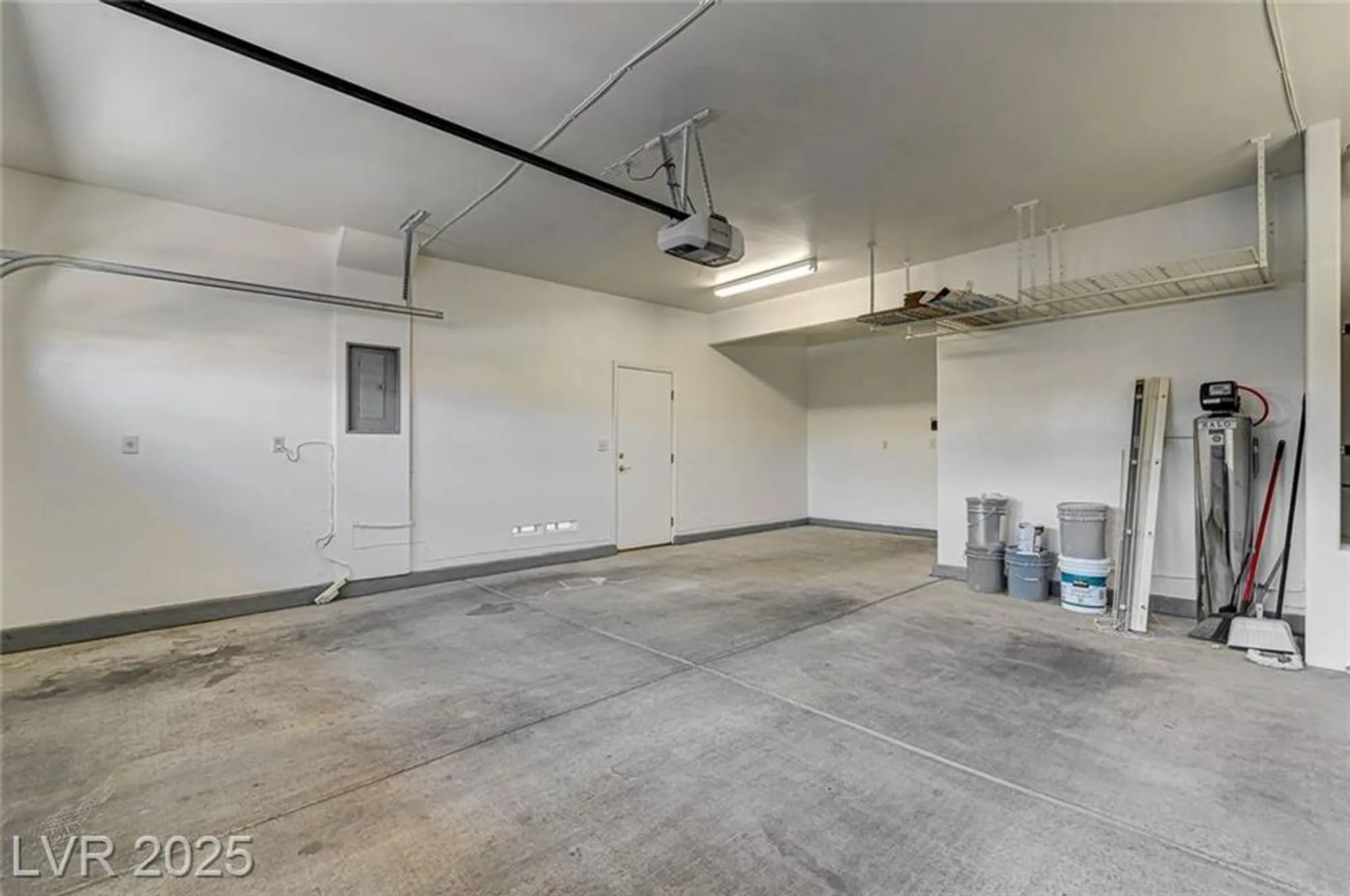 Property Slideshow image 38 of 65 | 10532 riva grande ct, Las Vegas, NV, 89135