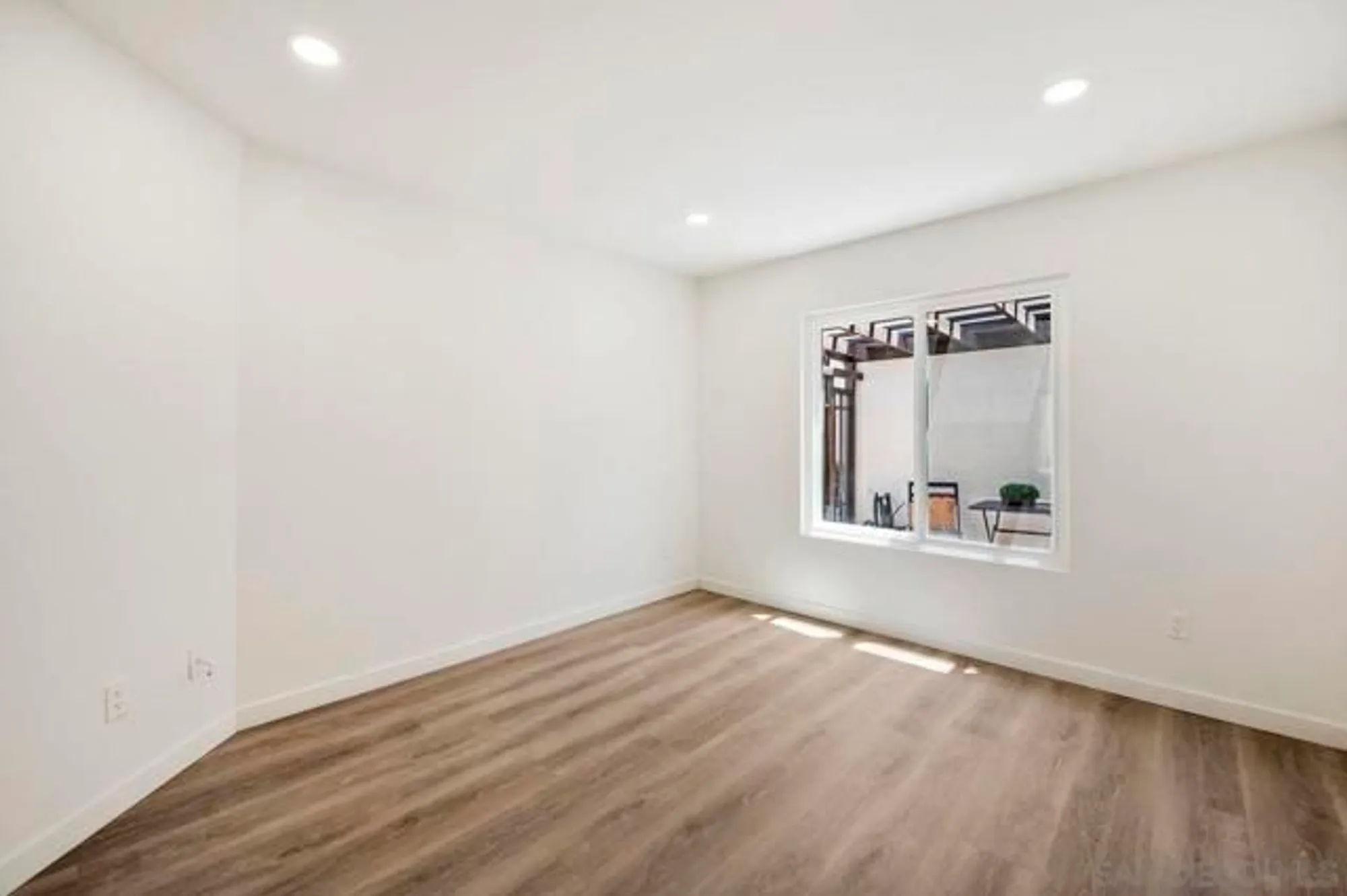 Property Slideshow image 25 of 39 | 17676 corte sobrado, San Diego, CA, 92128