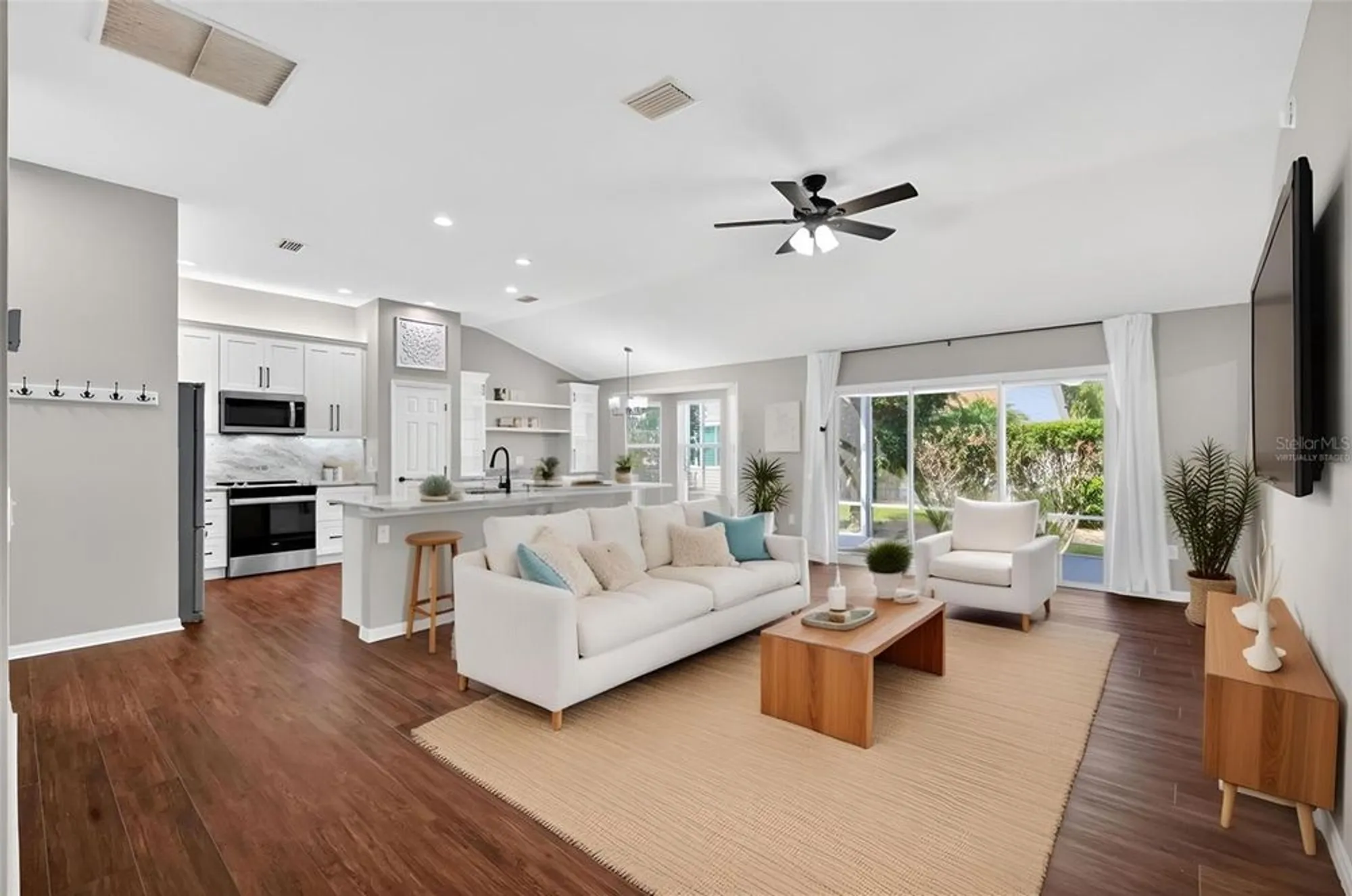 Property Slideshow image 13 of 39 | 669 pearson st, The Villages, FL, 32162