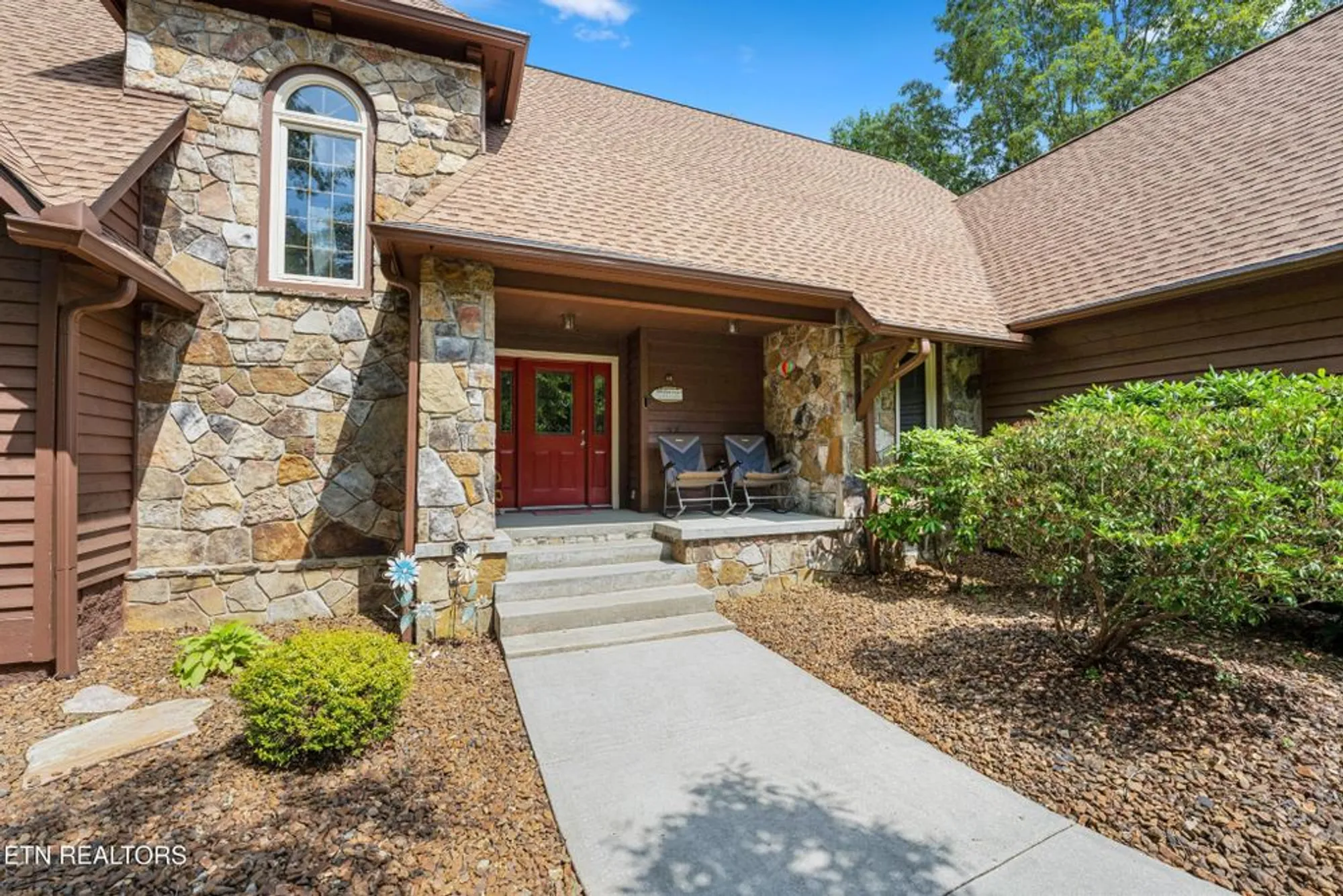 Property Slideshow image 3 of 52 | 116 knollwood ln, Crossville, TN, 38558