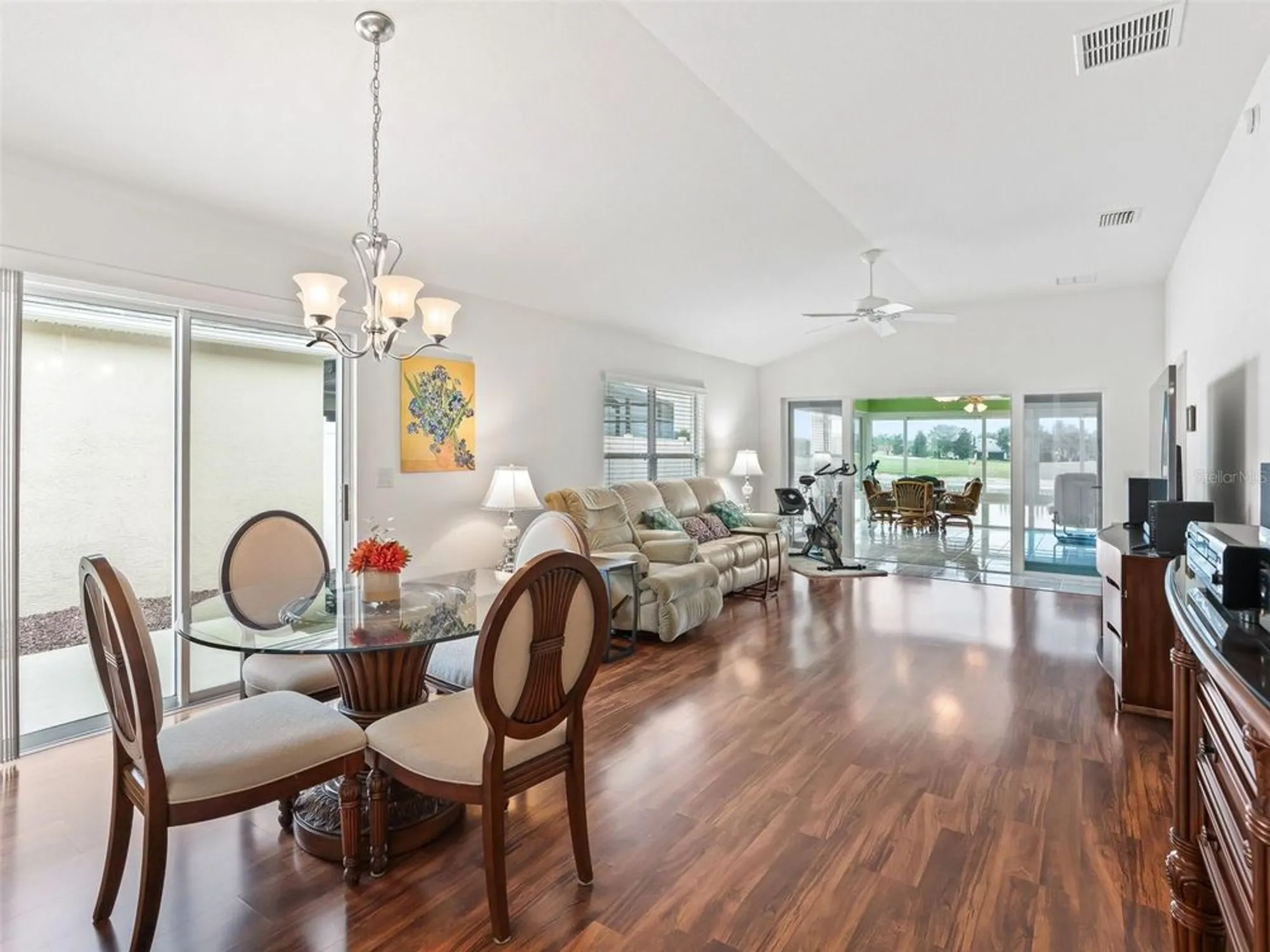 Property Slideshow image 14 of 54 | 1225 edgewater ln, The Villages, FL, 32162