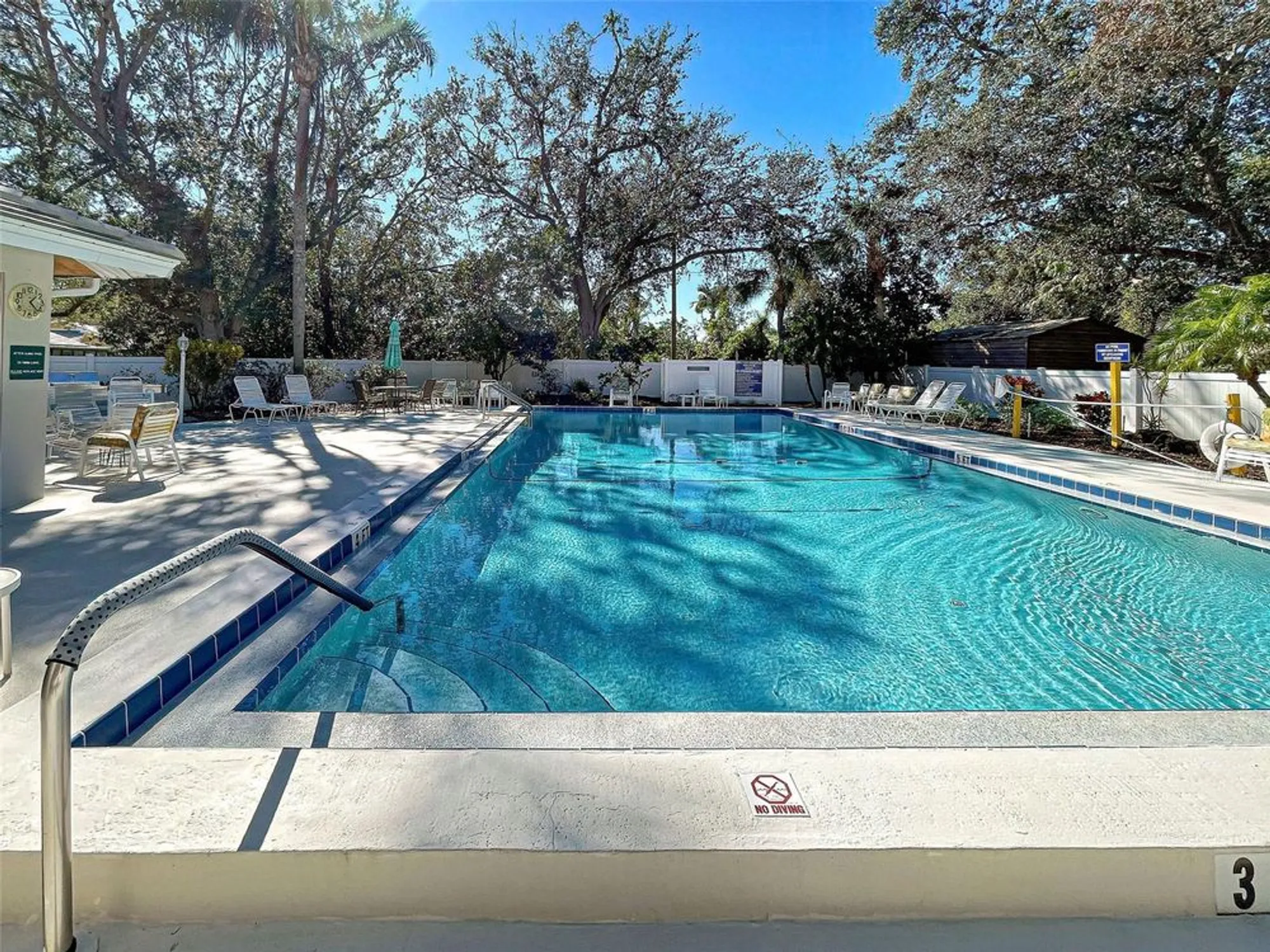Property Slideshow image 47 of 74 | 220 southampton dr 325, Venice, FL, 34293
