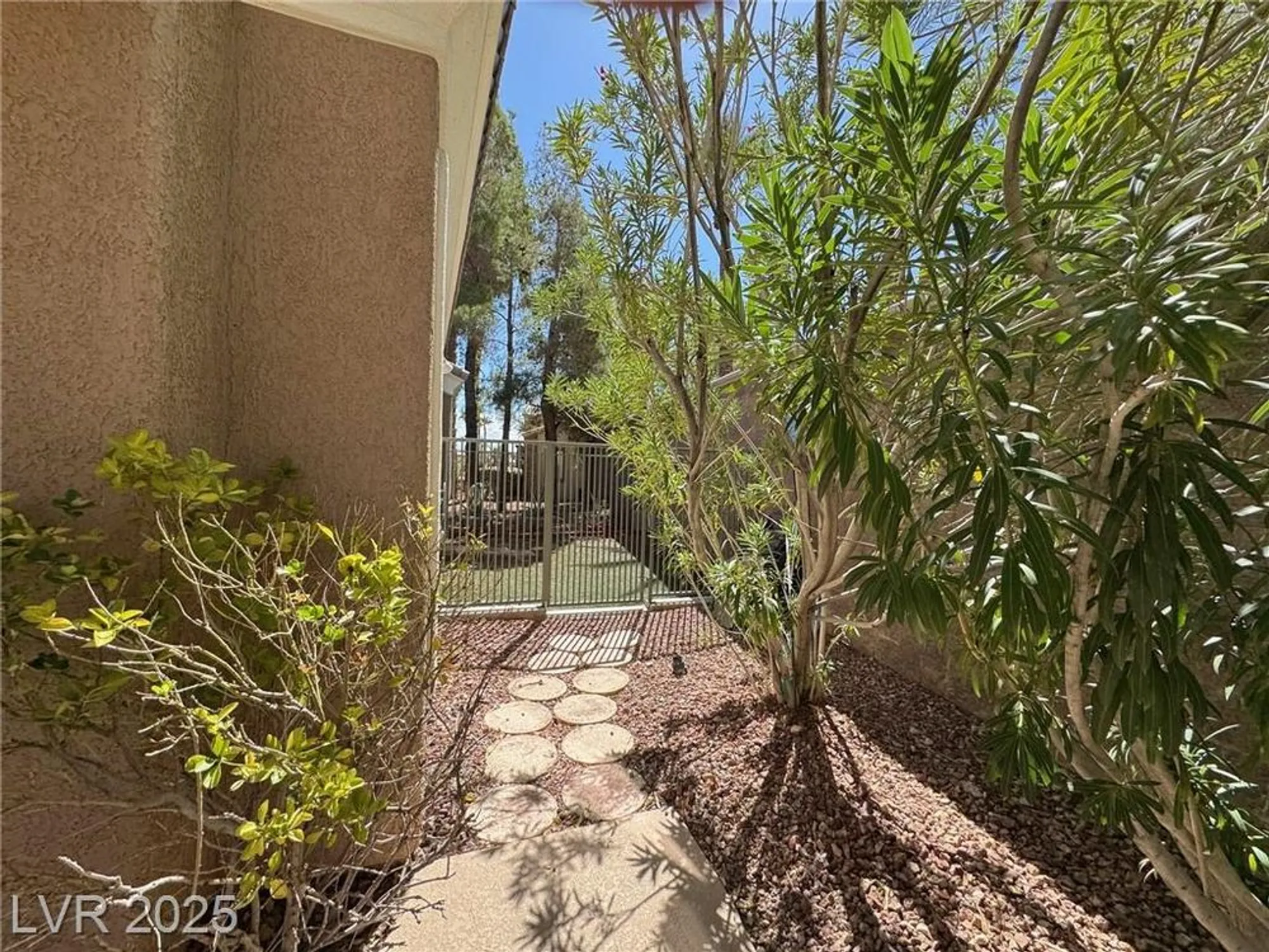 Property Slideshow image 40 of 47 | 4507 denaro dr, Las Vegas, NV, 89135