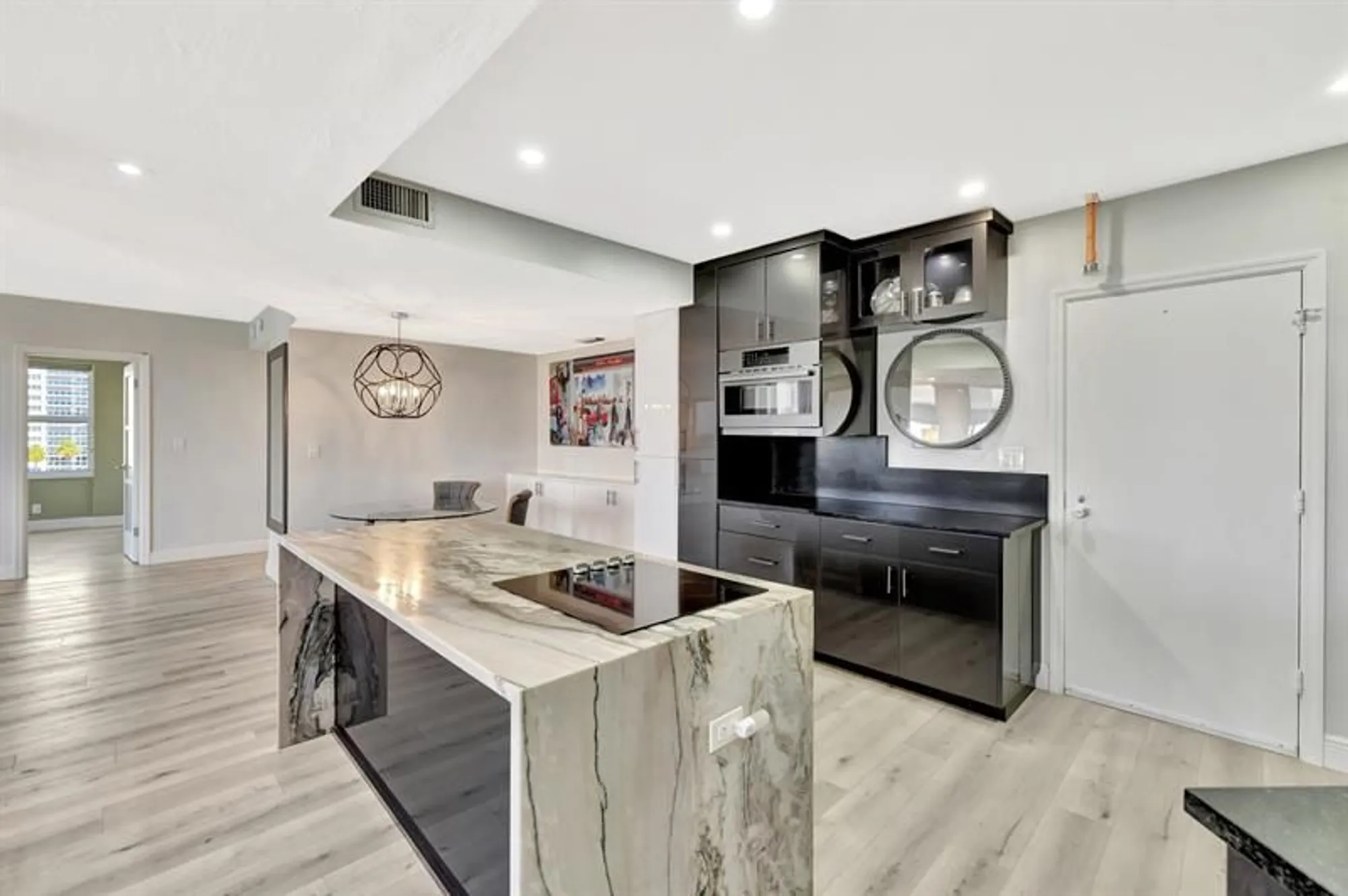 Property Slideshow image 16 of 50 | 3333 ne 34th st 608, Fort Lauderdale, FL, 33308