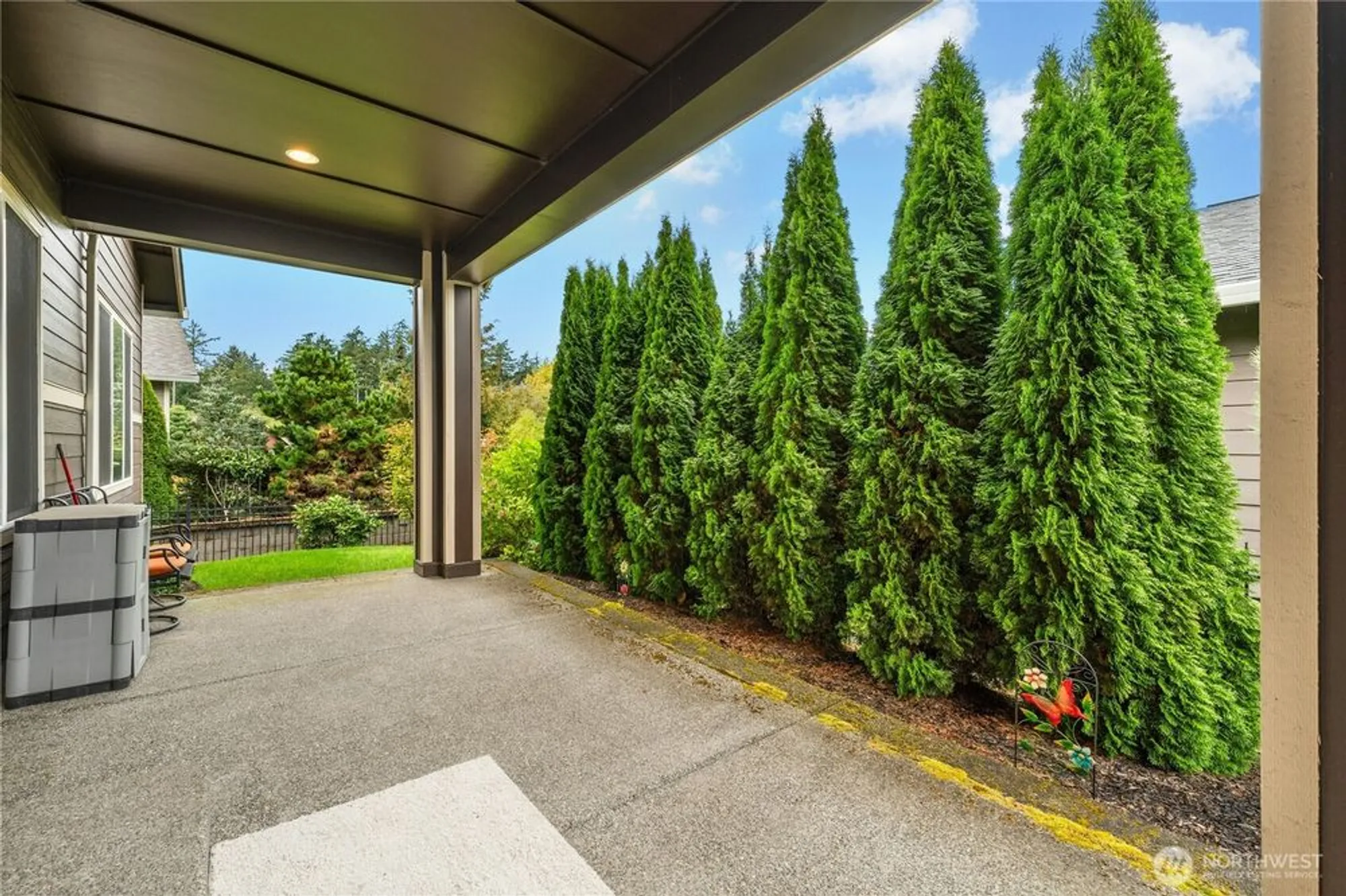 Property Slideshow image 29 of 38 | 5206 waldron dr, Lacey, WA, 98516