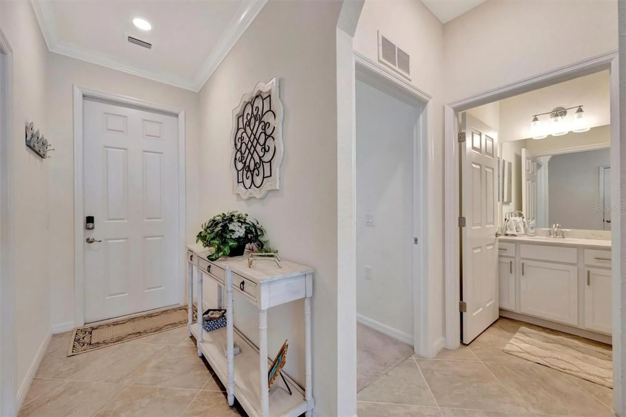 Property Slideshow image 21 of 67 | 1020 tidewater shores loop 405, Bradenton, FL, 34208