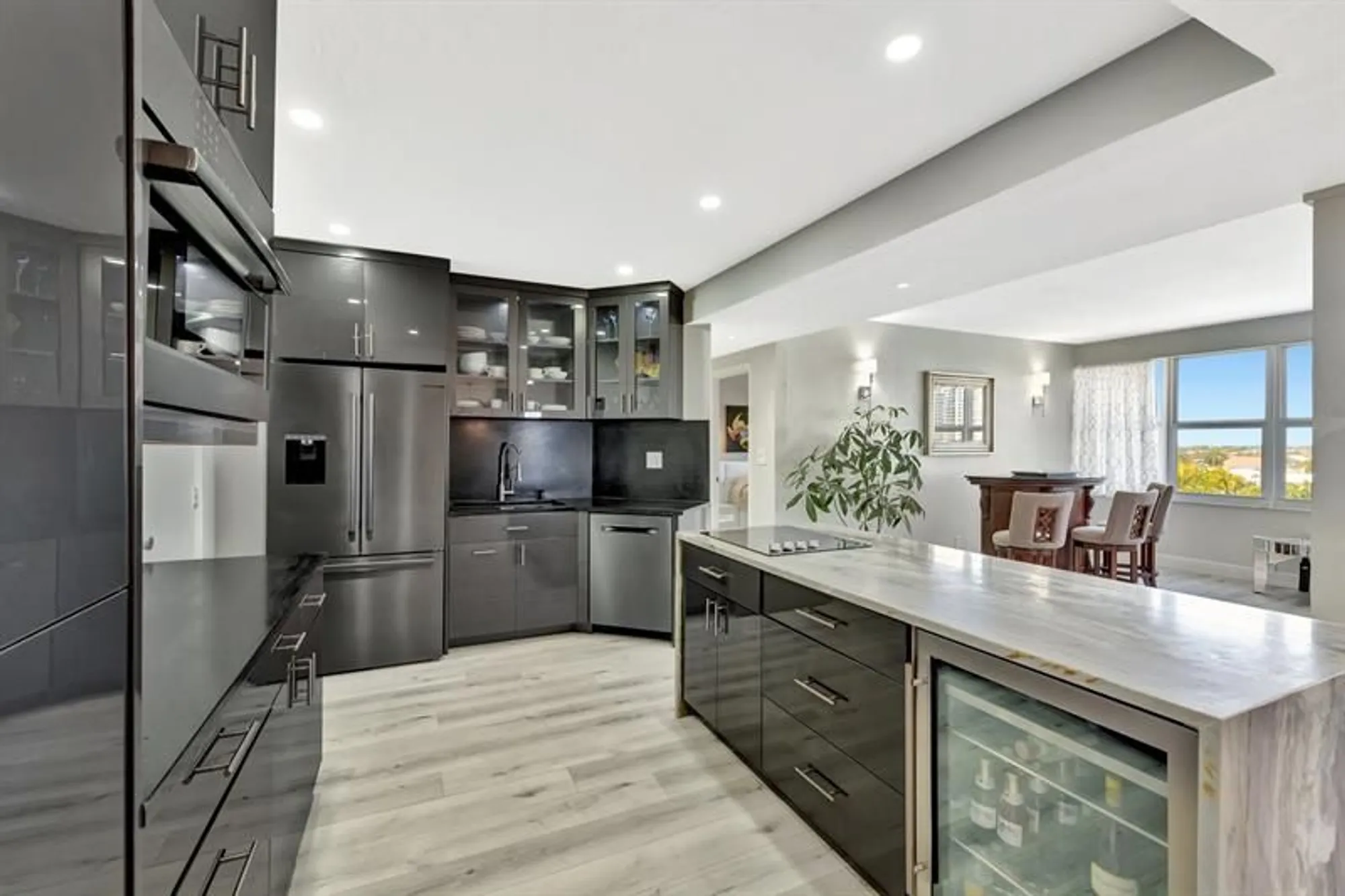 Property Slideshow image 17 of 50 | 3333 ne 34th st 608, Fort Lauderdale, FL, 33308