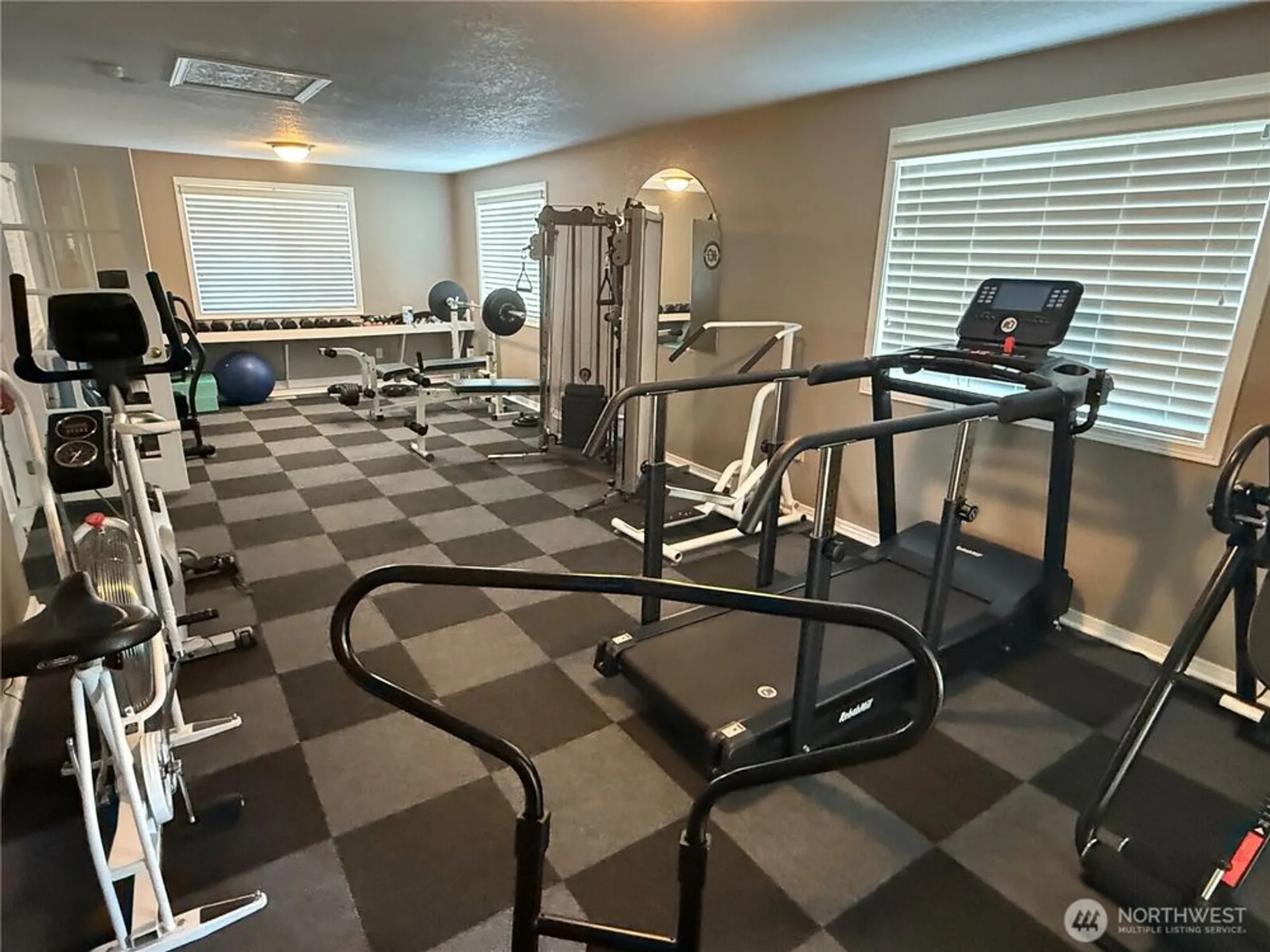 Property Slideshow image 39 of 40 | 112 madrona ln, Orting, WA, 98360