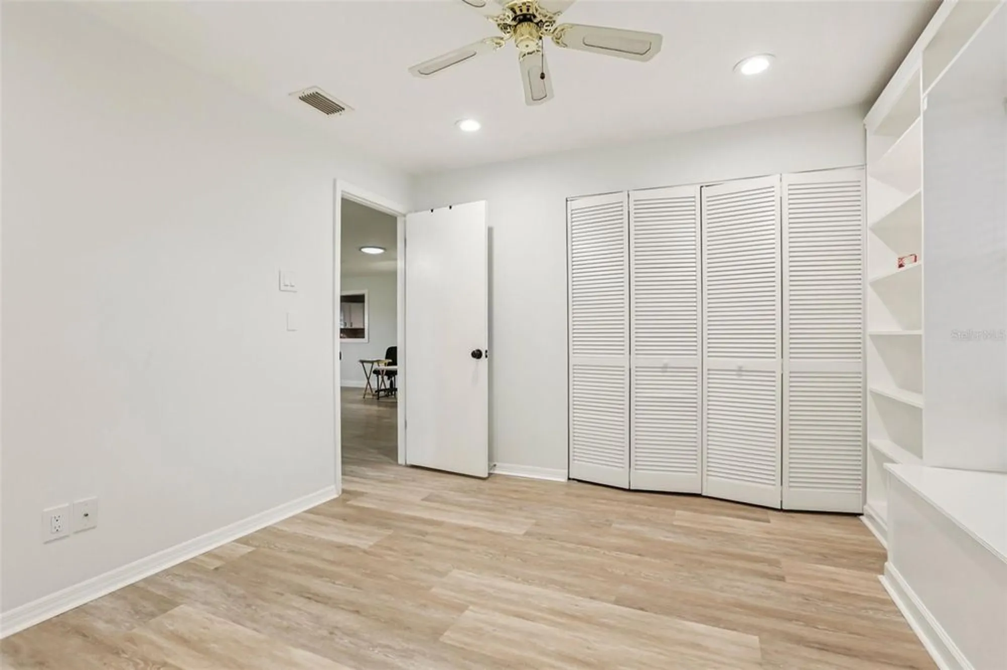 Property Slideshow image 26 of 56 | 2603 lancaster dr, Sun City Center, FL, 33573