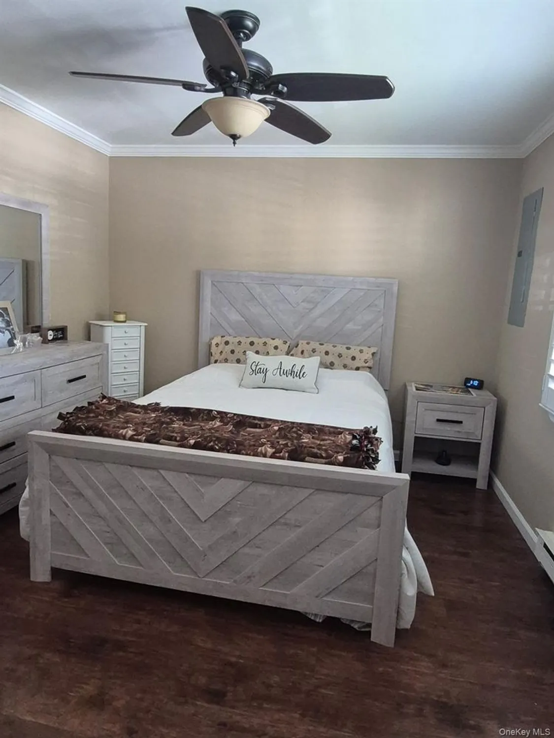 Property Slideshow image 18 of 21 | 424 woodbridge dr d, Ridge, NY, 11961