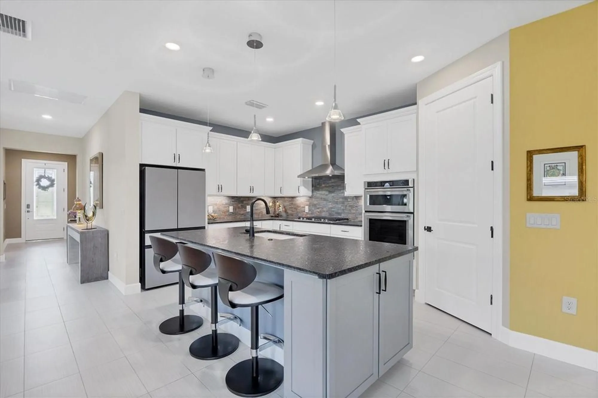 Property Slideshow image 14 of 73 | 17546 northwood pl, Bradenton, FL, 34202