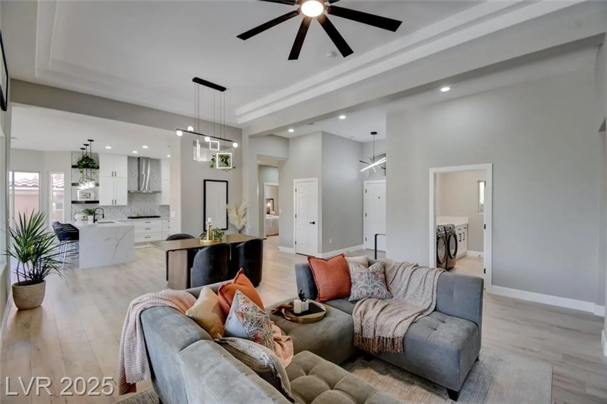 Property Slideshow image 14 of 42 | 10720 back plains dr, Las Vegas, NV, 89134