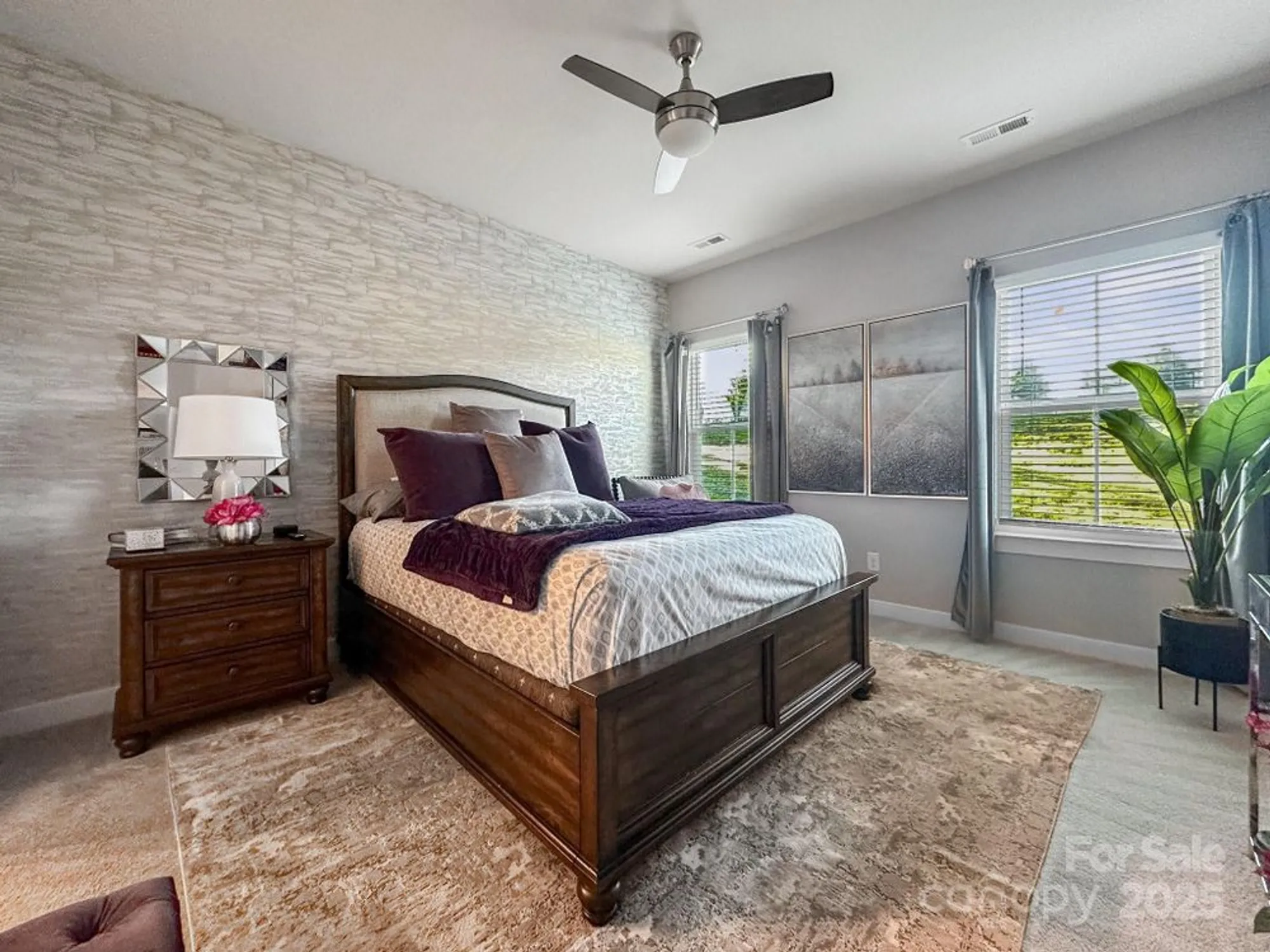 Property Slideshow image 19 of 23 | 10253 black locust ln, Charlotte, NC, 28215