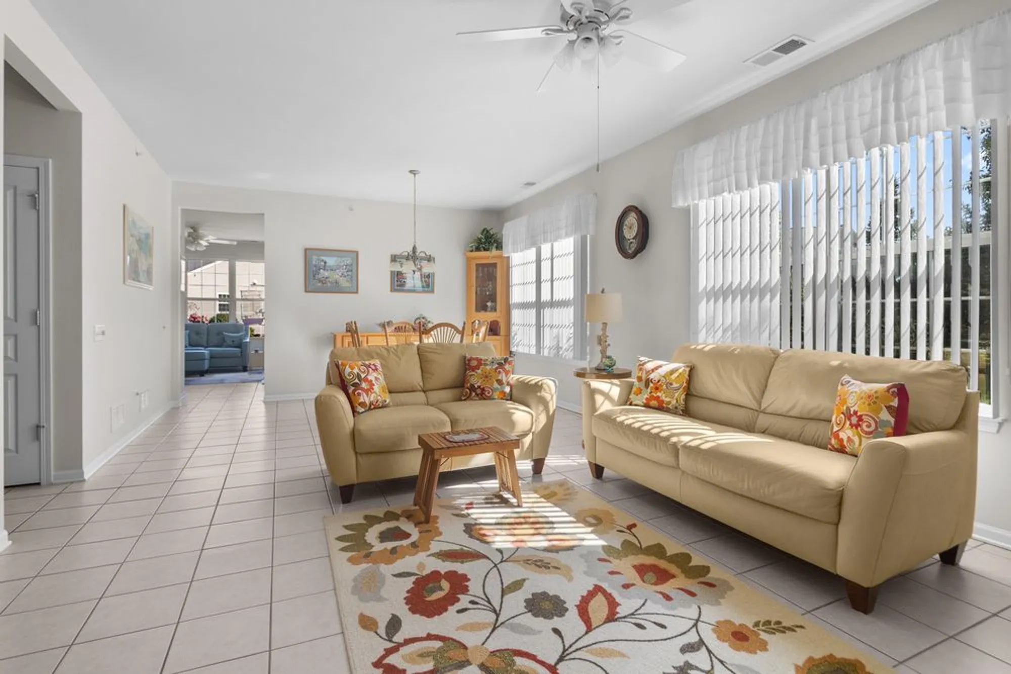 Property Slideshow image 4 of 29 | 12774 holbrook dr, Huntley, IL, 60142