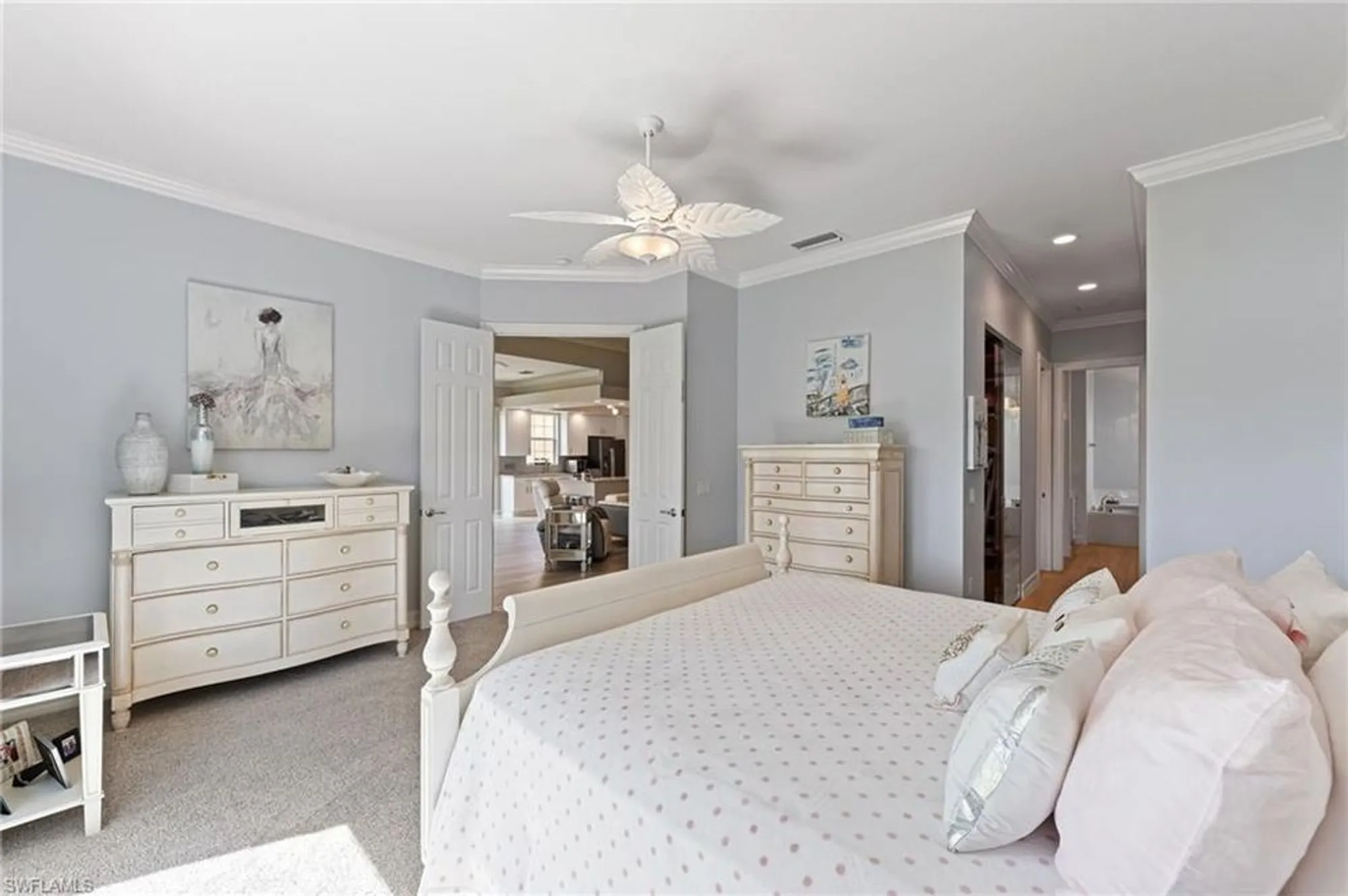 Property Slideshow image 16 of 32 | 7042 toscana ct, Naples, FL, 34114