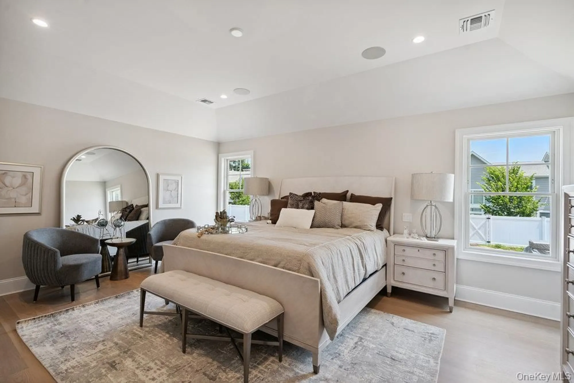 Property Slideshow image 23 of 46 | 46 plainview rd, Woodbury, NY, 11797