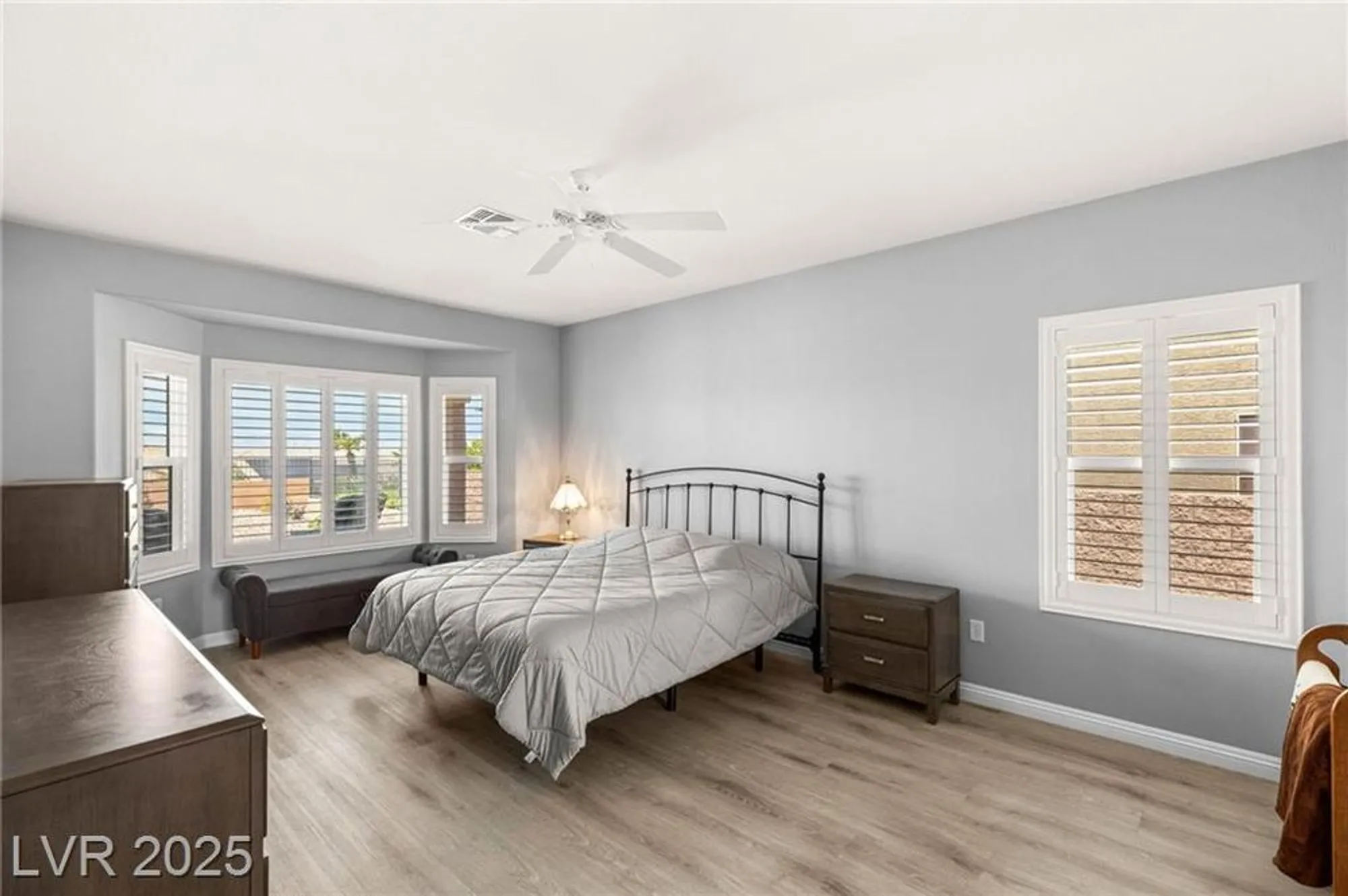 Property Slideshow image 17 of 28 | 2069 colvin run dr, Henderson, NV, 89052