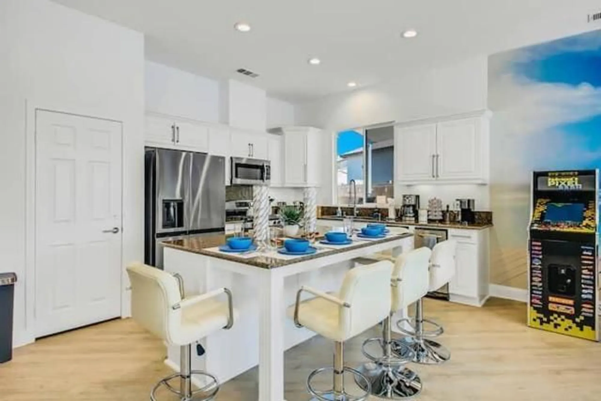 Property Slideshow image 12 of 37 | 84297 canzone dr, Indio, CA, 92203