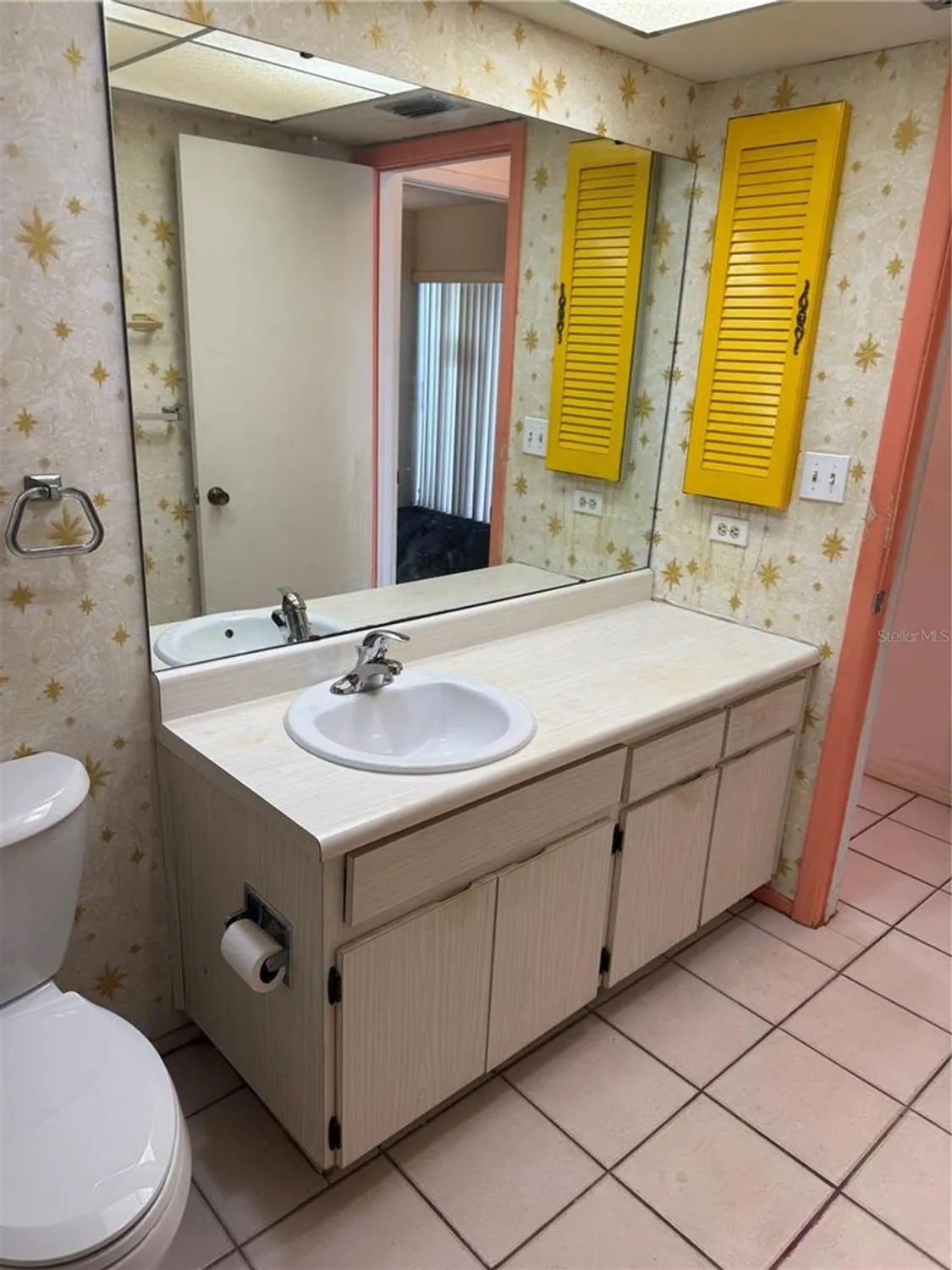 Property Slideshow image 23 of 35 | 1619 whithorn pl d, Palm Harbor, FL, 34684