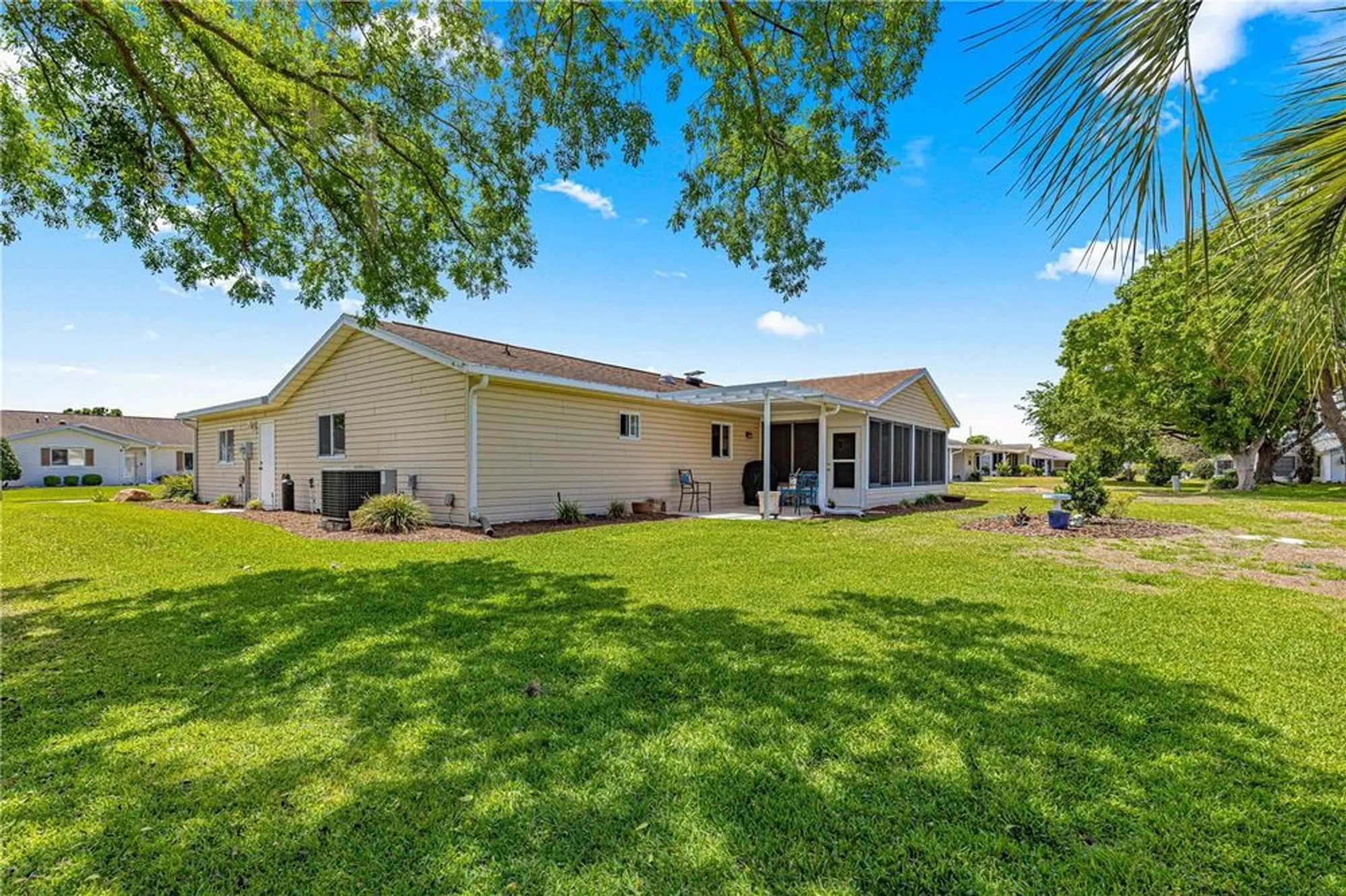 Property Slideshow image 17 of 43 | 9645 se 173rd pl, Summerfield, FL, 34491