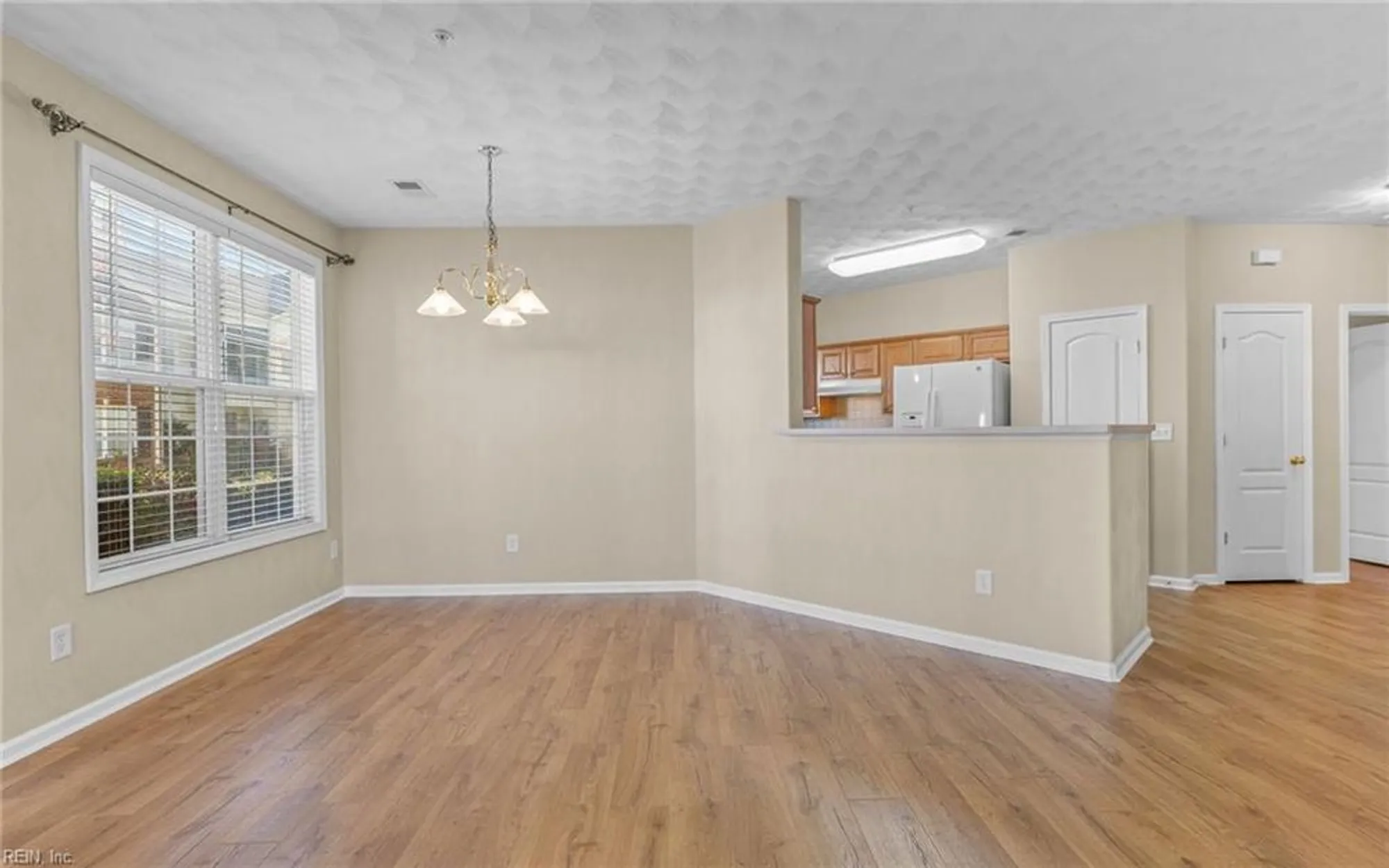 Property Slideshow image 5 of 48 | 2825 loveliness ct, Virginia Beach, VA, 23456