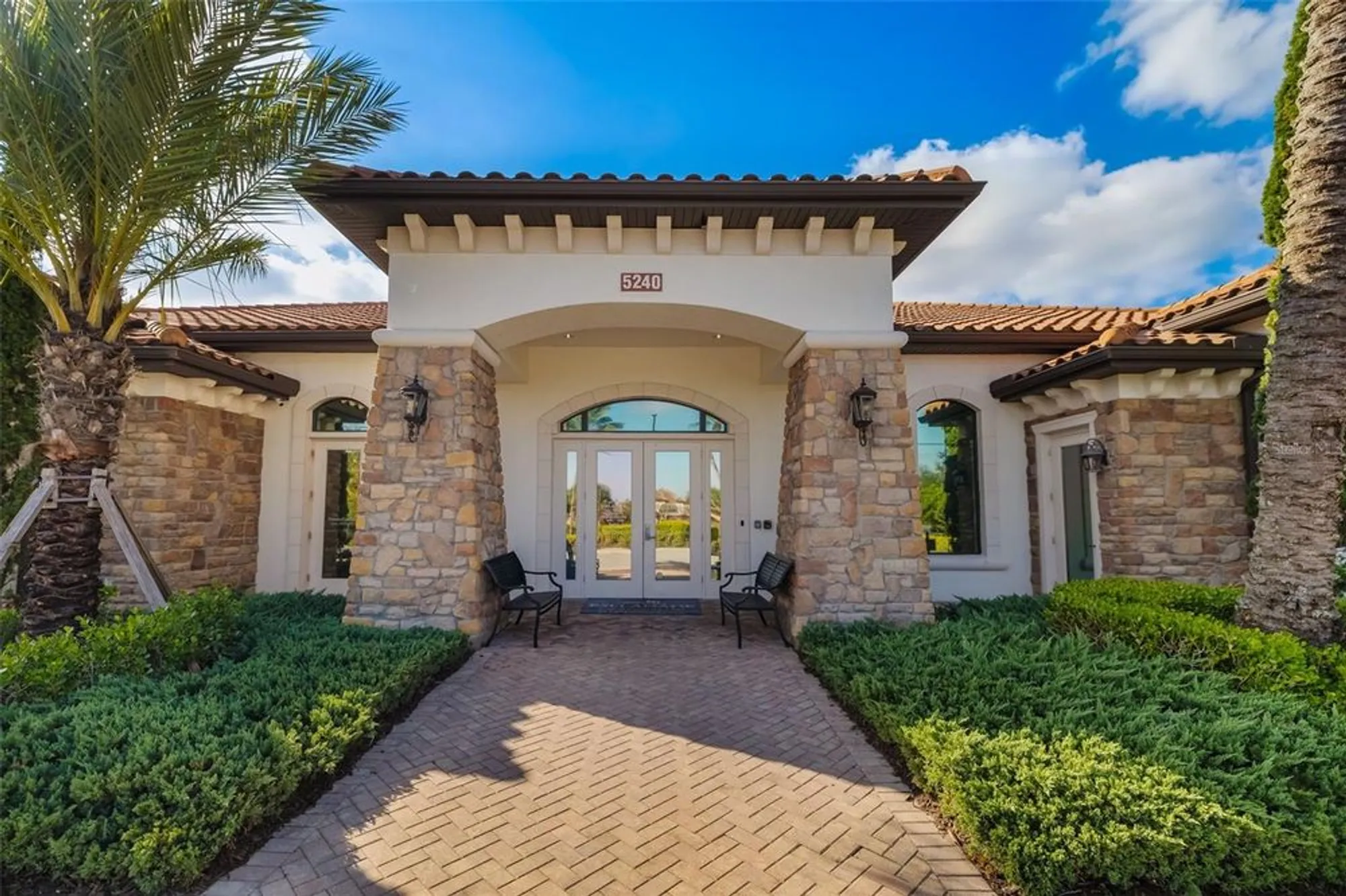 Property Slideshow image 45 of 55 | 5043 serata dr, Bradenton, FL, 34211