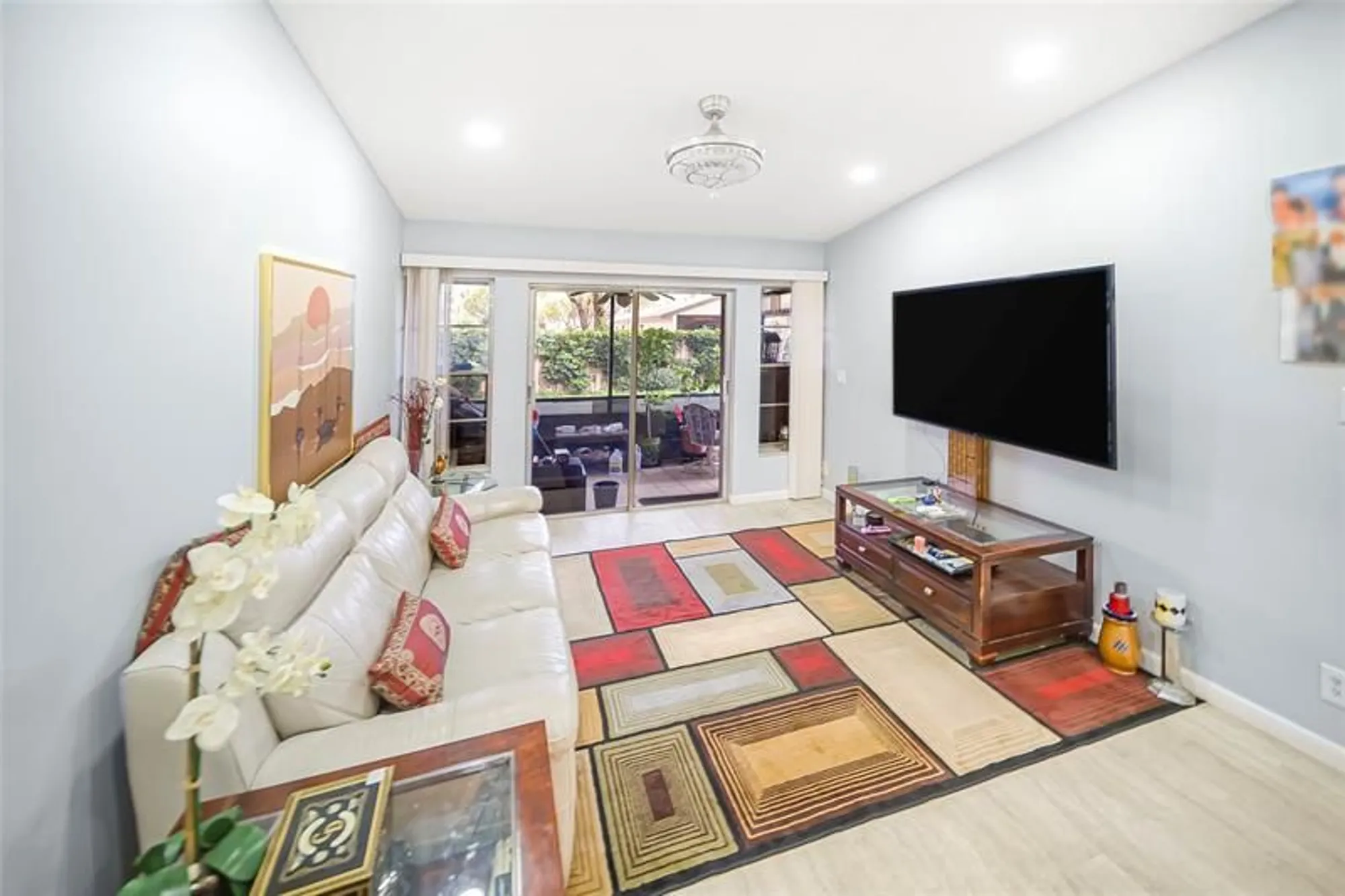 Property Slideshow image 10 of 34 | 18527 horizon ave b, Boca Raton, FL, 33496