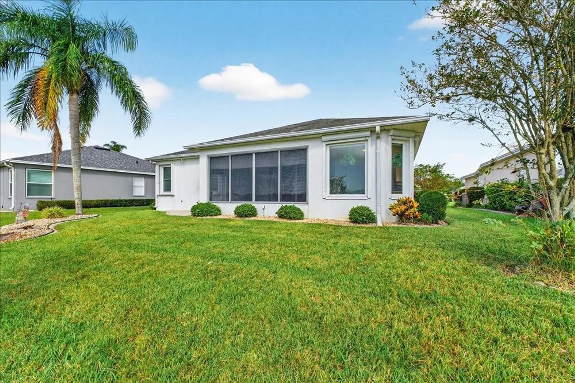 Property Slideshow image 4 of 53 | 4220 windchime ln, Lakeland, FL, 33811