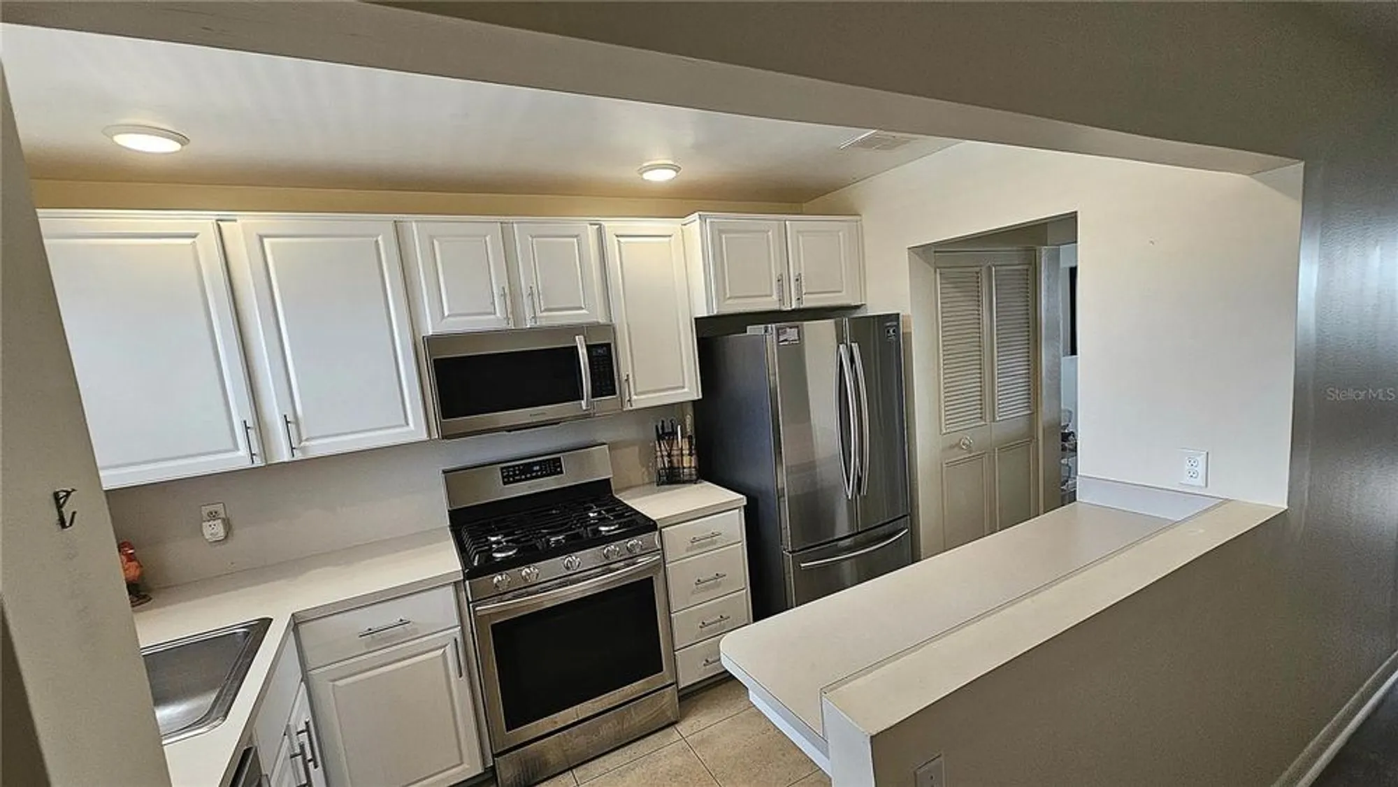 Property Slideshow image 6 of 43 | 2960 59th st 202, Gulfport, FL, 33707