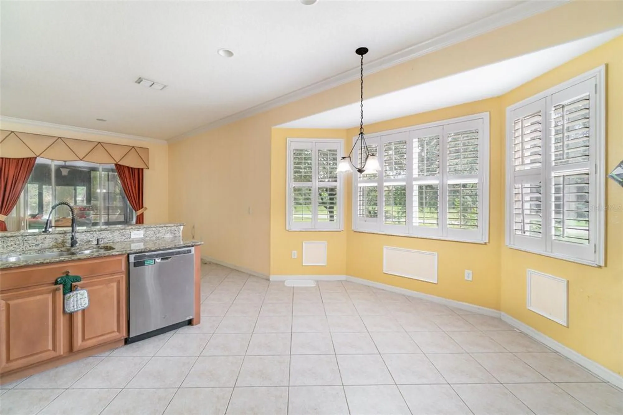 Property Slideshow image 6 of 18 | 100 flame vine way, Groveland, FL, 34736