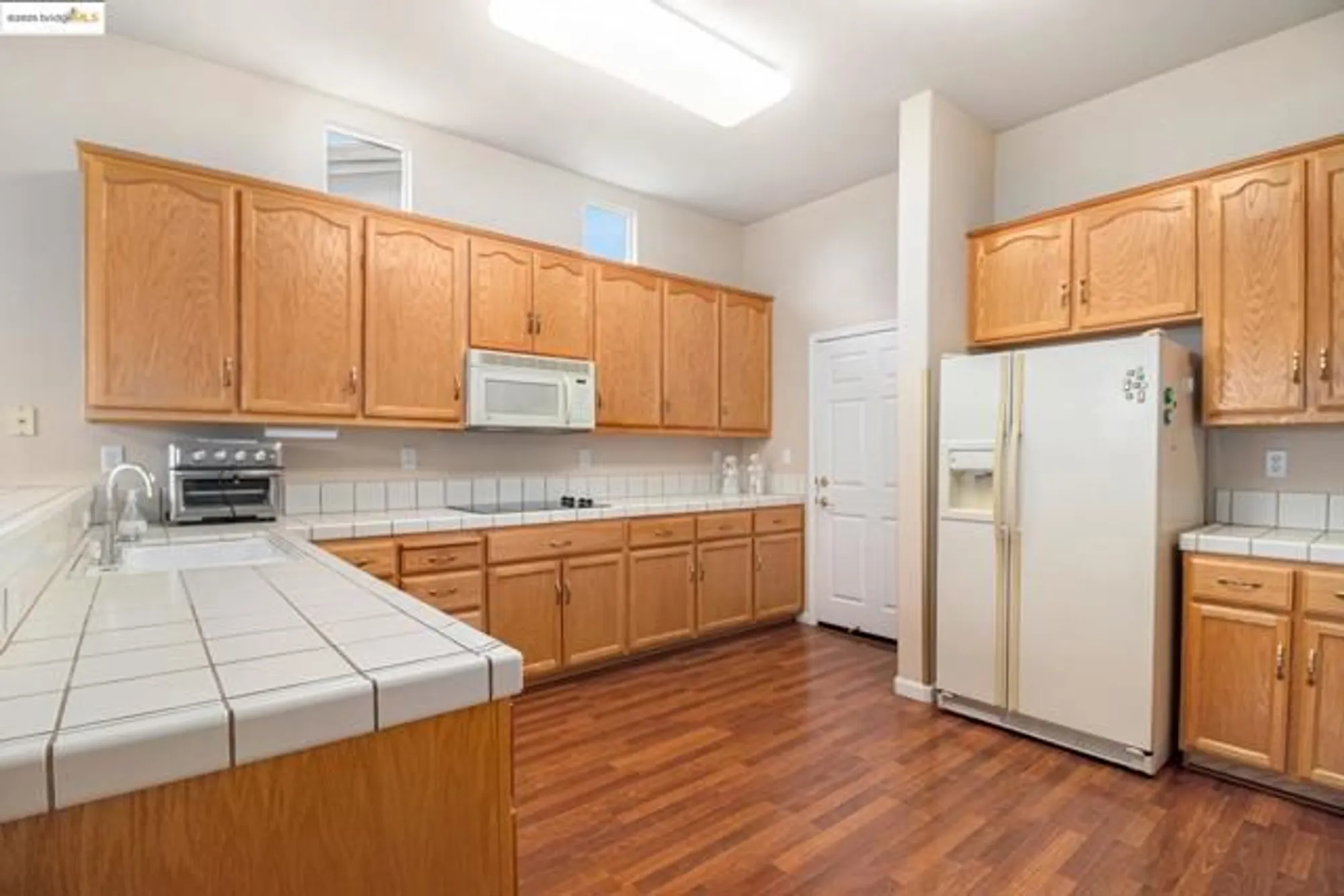 Property Slideshow image 10 of 40 | 1951 desert gold pl, Brentwood, CA, 94513