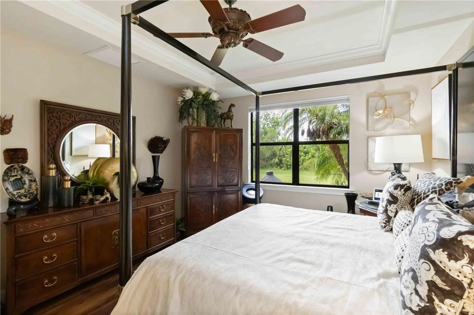 Property Slideshow image 13 of 31 | 5942 caspian tern dr, Sarasota, FL, 34238