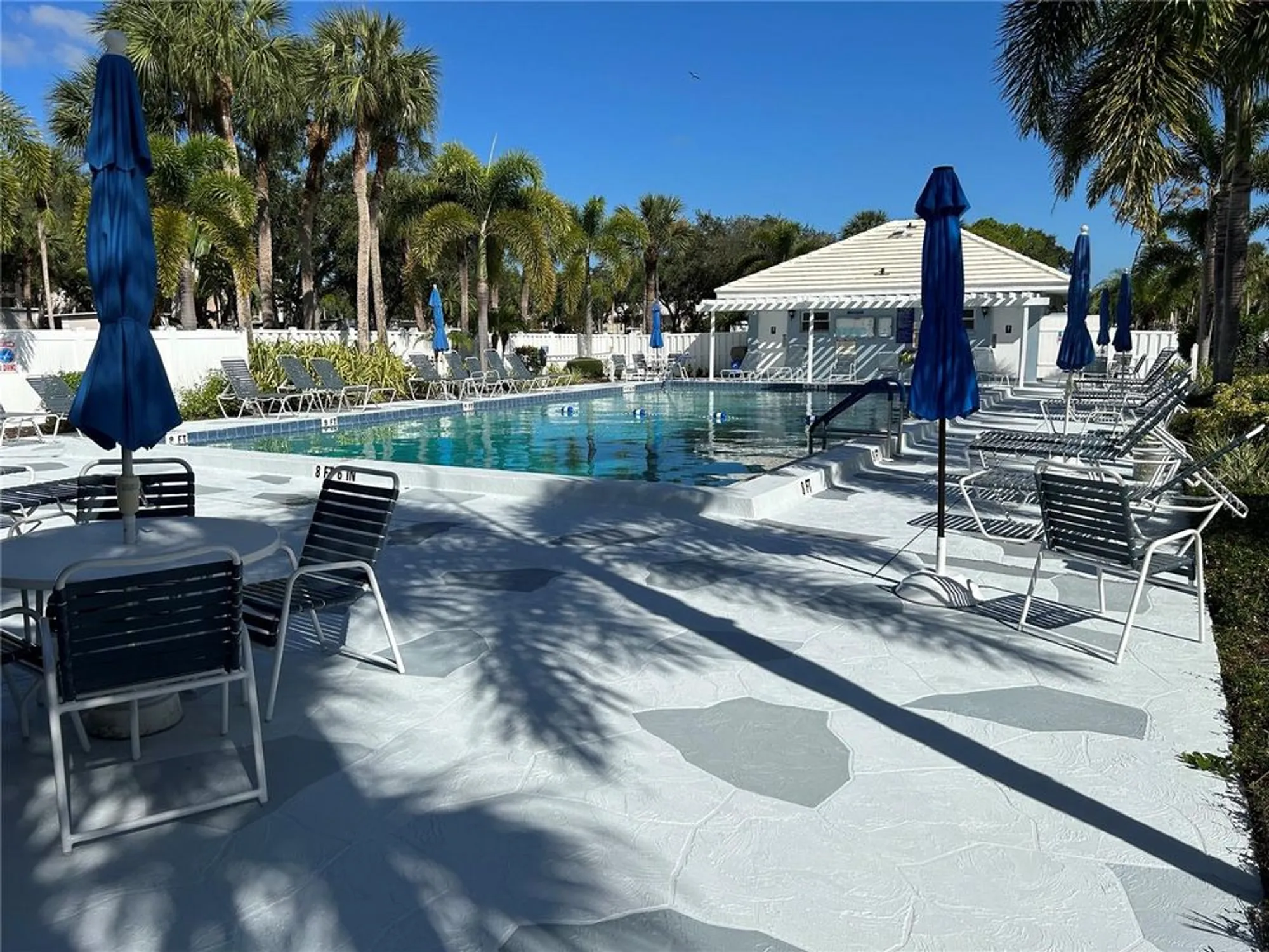 Property Slideshow image 68 of 76 | 425 cerromar ter 359, Venice, FL, 34293