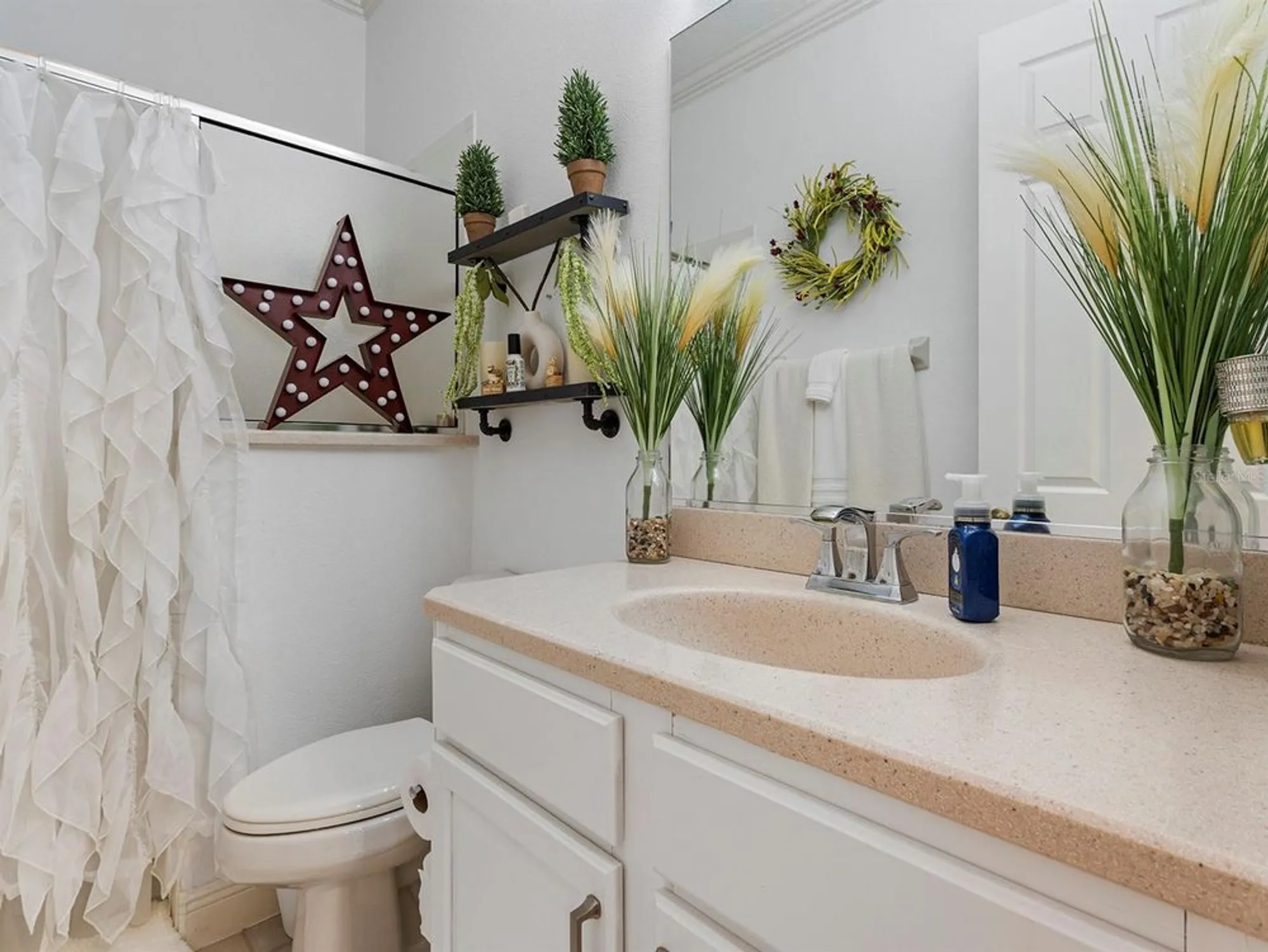 Property Slideshow image 32 of 53 | 6145 spinnaker loop, Lady Lake, FL, 32159
