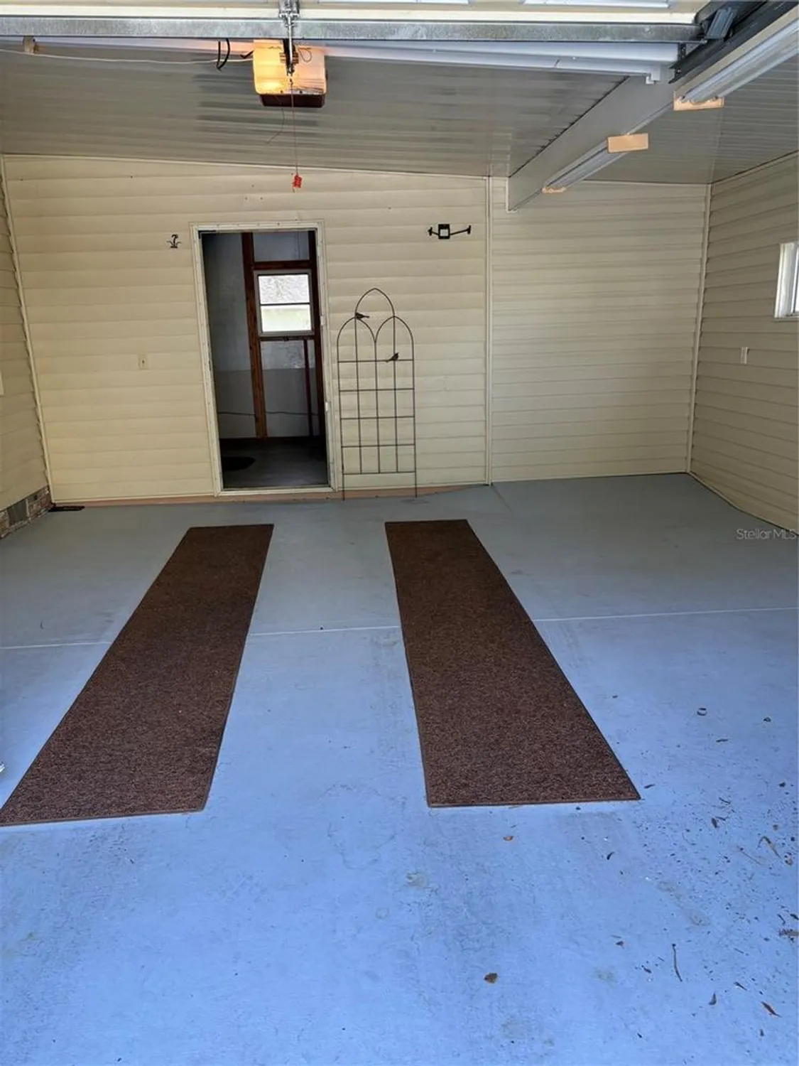 Property Slideshow image 13 of 15 | 1222 zapata pl, Lady Lake, FL, 32159