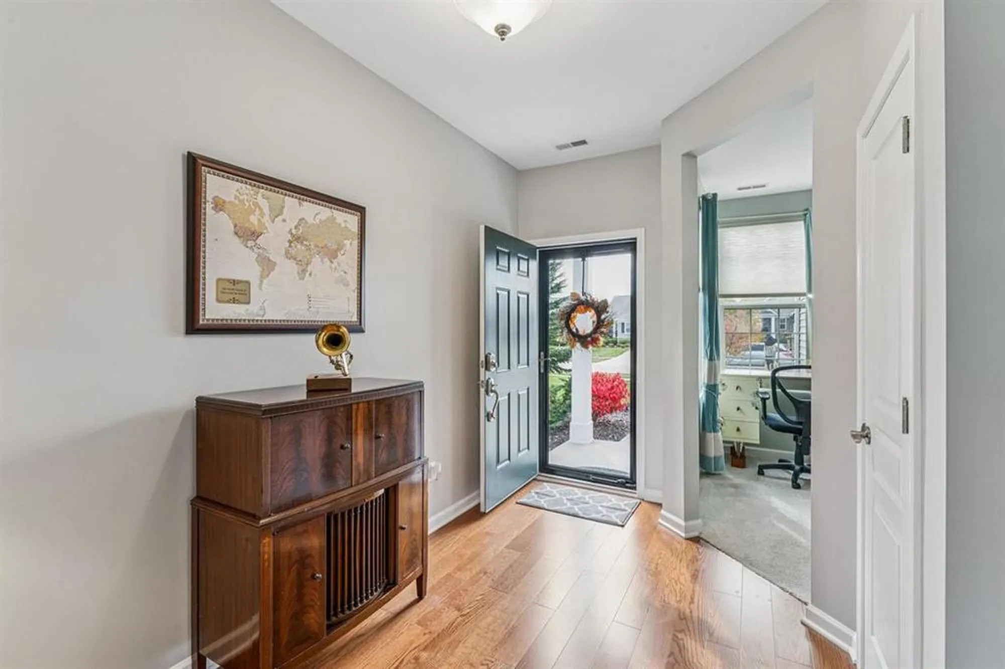 Property Slideshow image 4 of 60 | 9411 saint andrews dr, Grand Blanc, MI, 48439