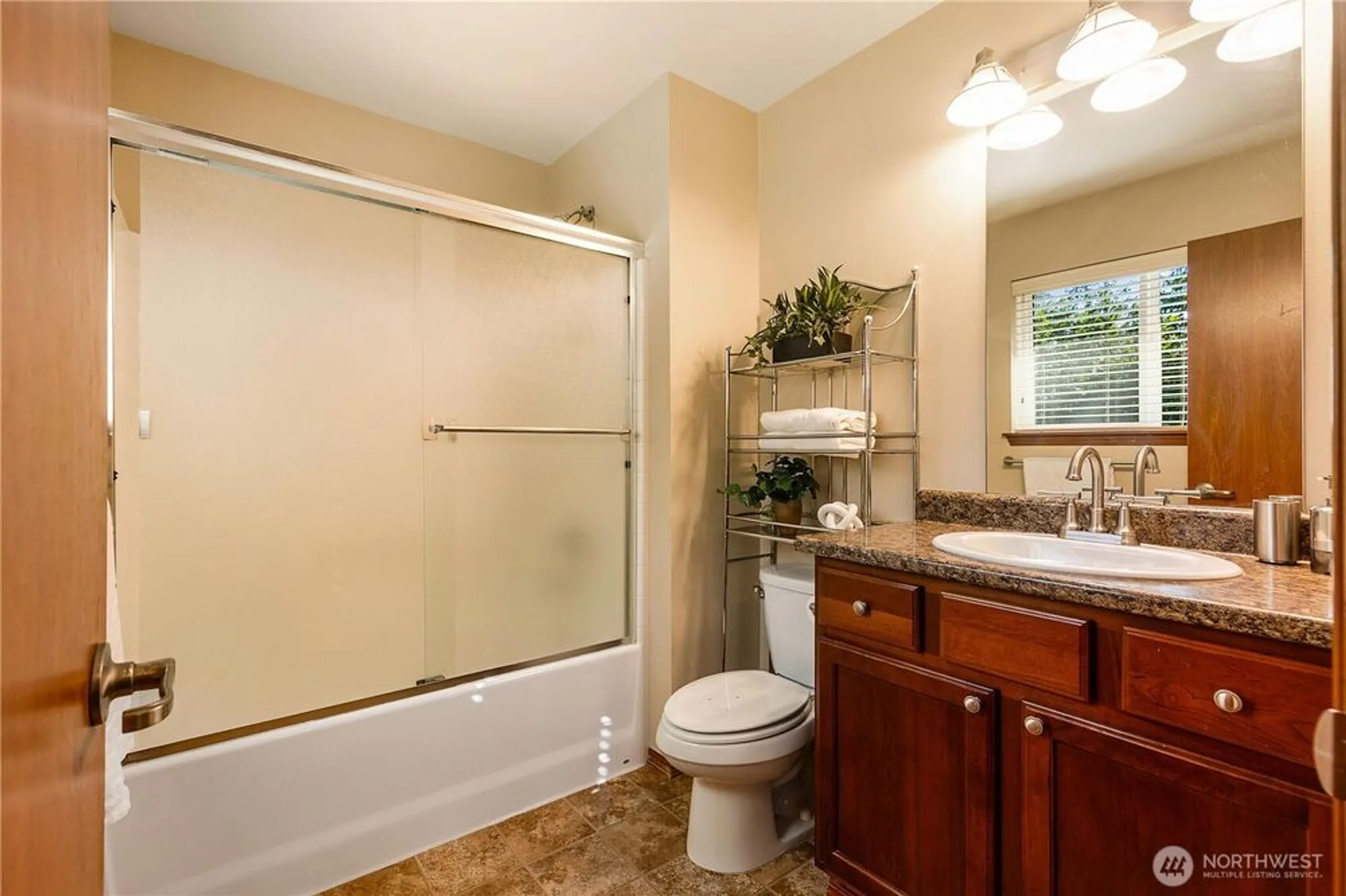 Property Slideshow image 23 of 31 | 24129 ne 112th ln # 151, Redmond, WA, 98053
