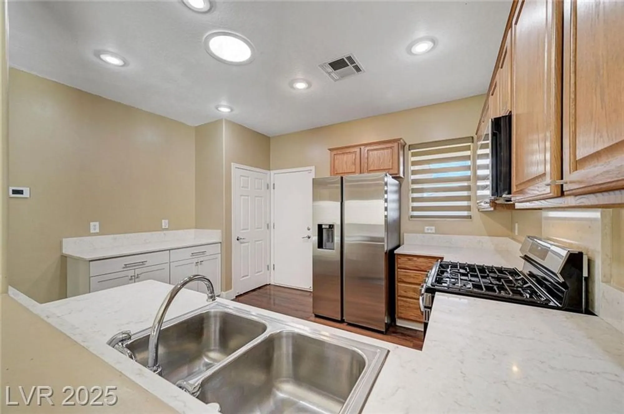 Property Slideshow image 24 of 61 | 2496 serene moon dr, Henderson, NV, 89044